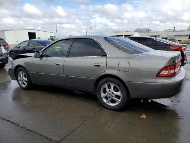 Photo 1 VIN: JT8BF28G2Y5081407 - LEXUS ES300 