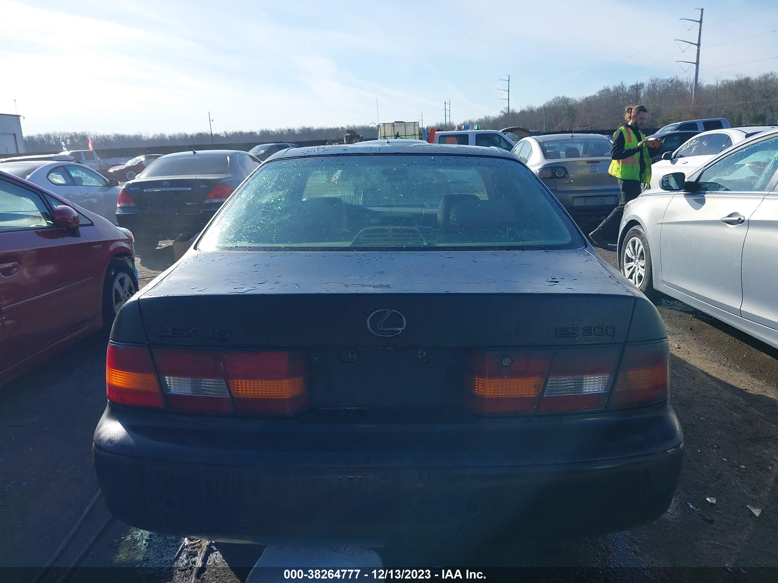 Photo 14 VIN: JT8BF28G4W0143707 - LEXUS ES 