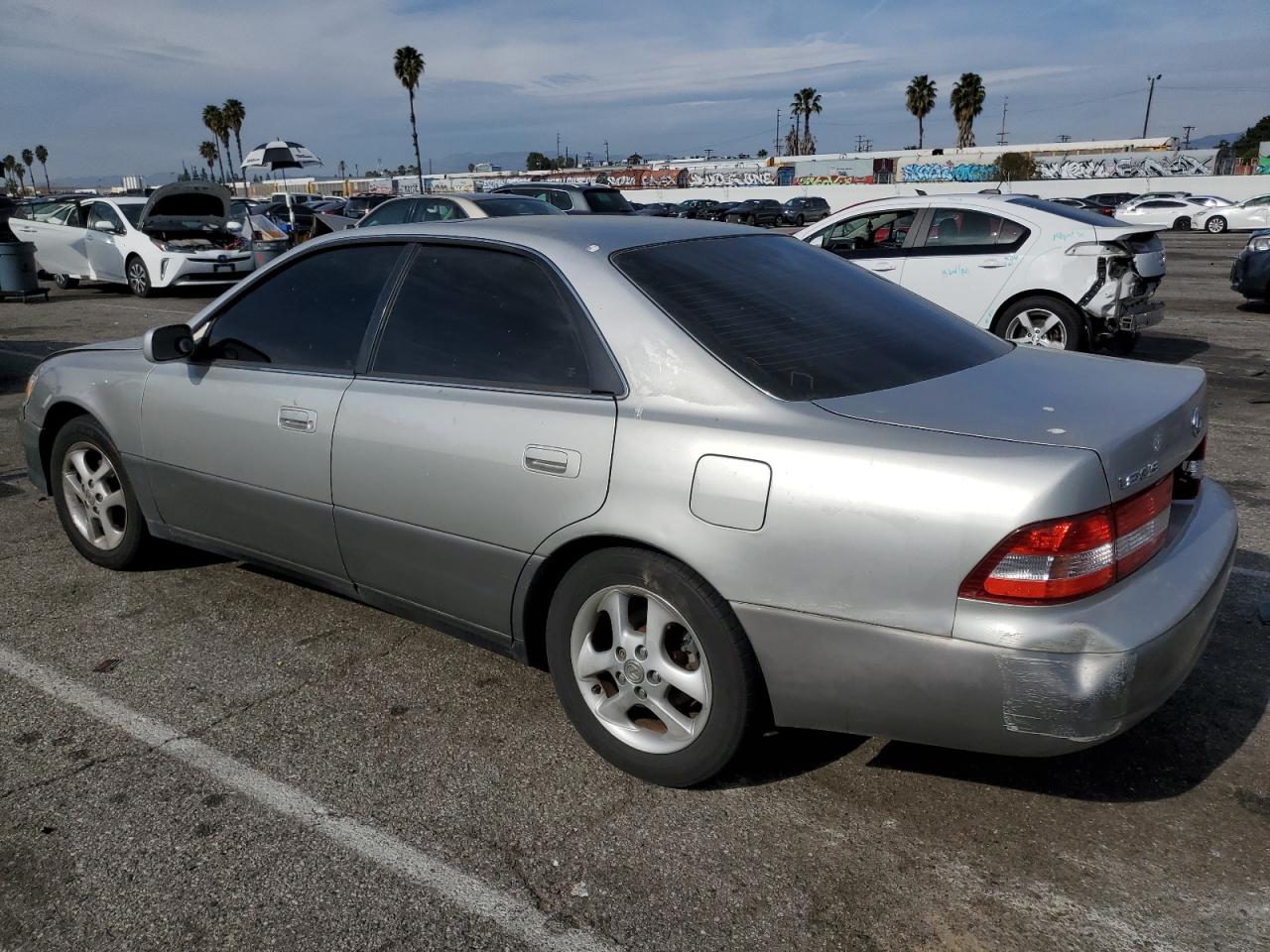 Photo 1 VIN: JT8BF28G610341844 - LEXUS ES 