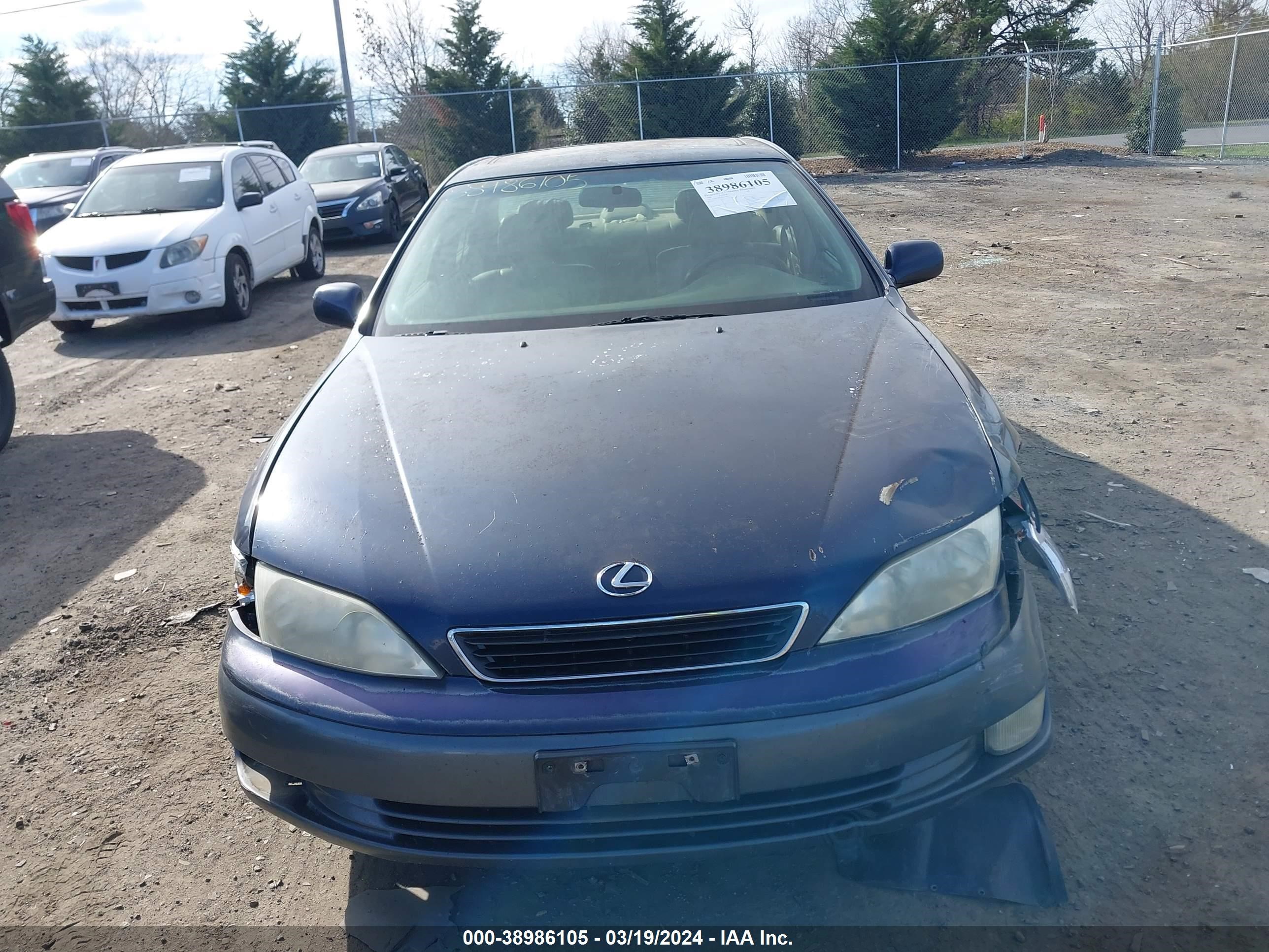 Photo 11 VIN: JT8BF28G7W0136637 - LEXUS ES 