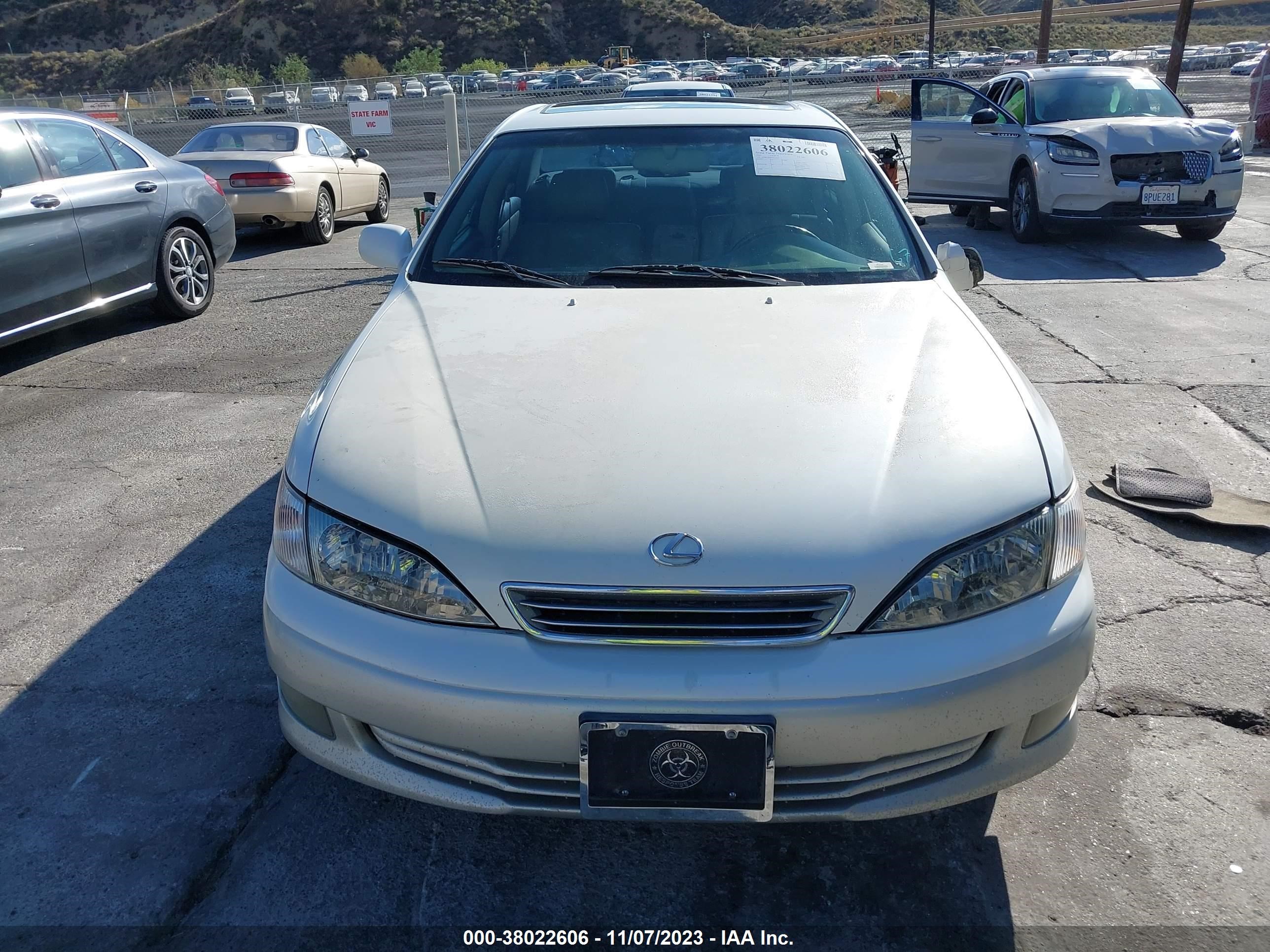 Photo 11 VIN: JT8BF28G815112195 - LEXUS ES 