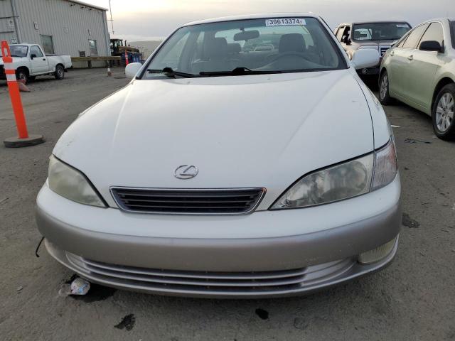 Photo 4 VIN: JT8BF28GXX0158780 - LEXUS ES300 