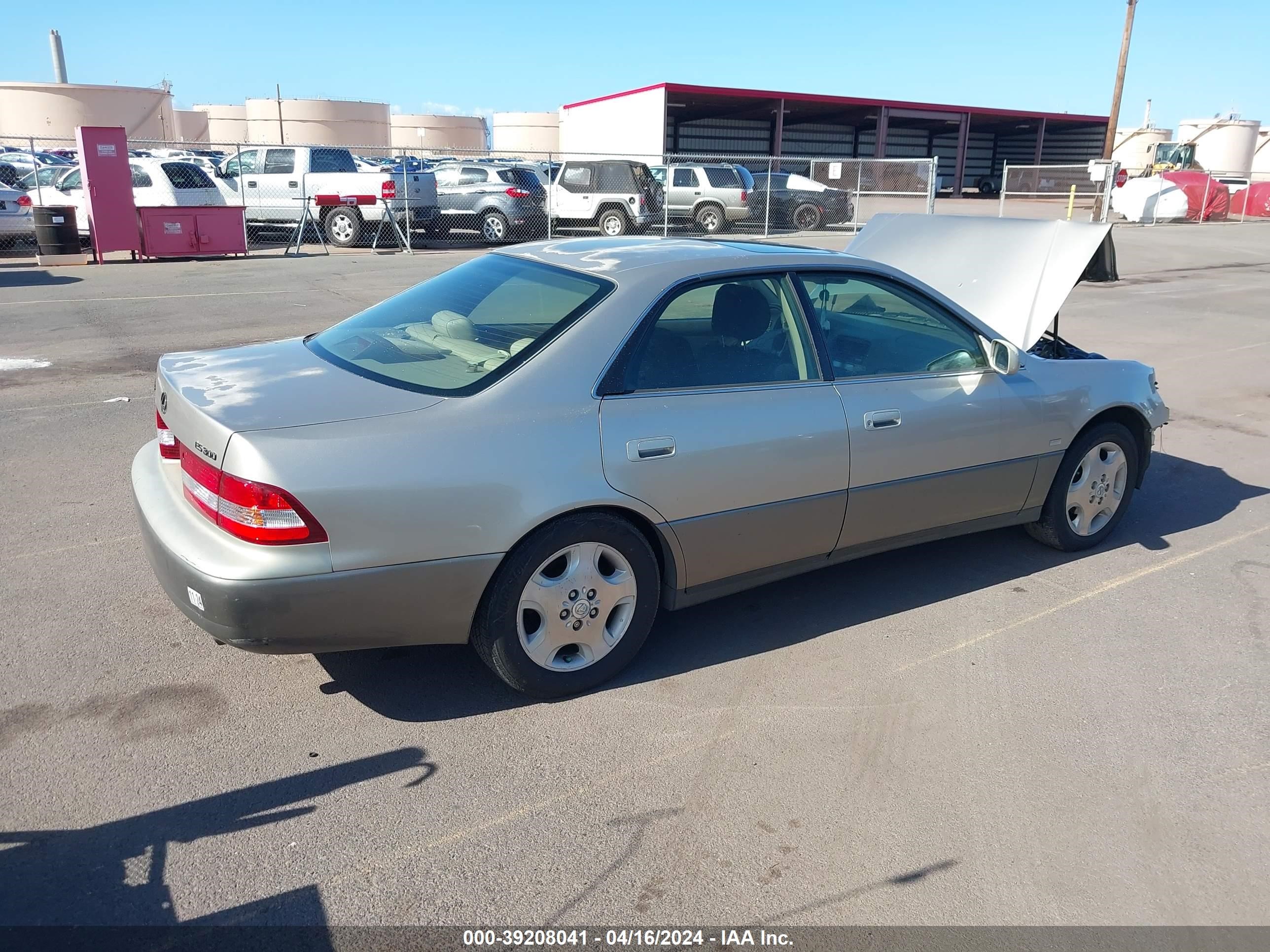 Photo 3 VIN: JT8BF28GXY0273168 - LEXUS ES 