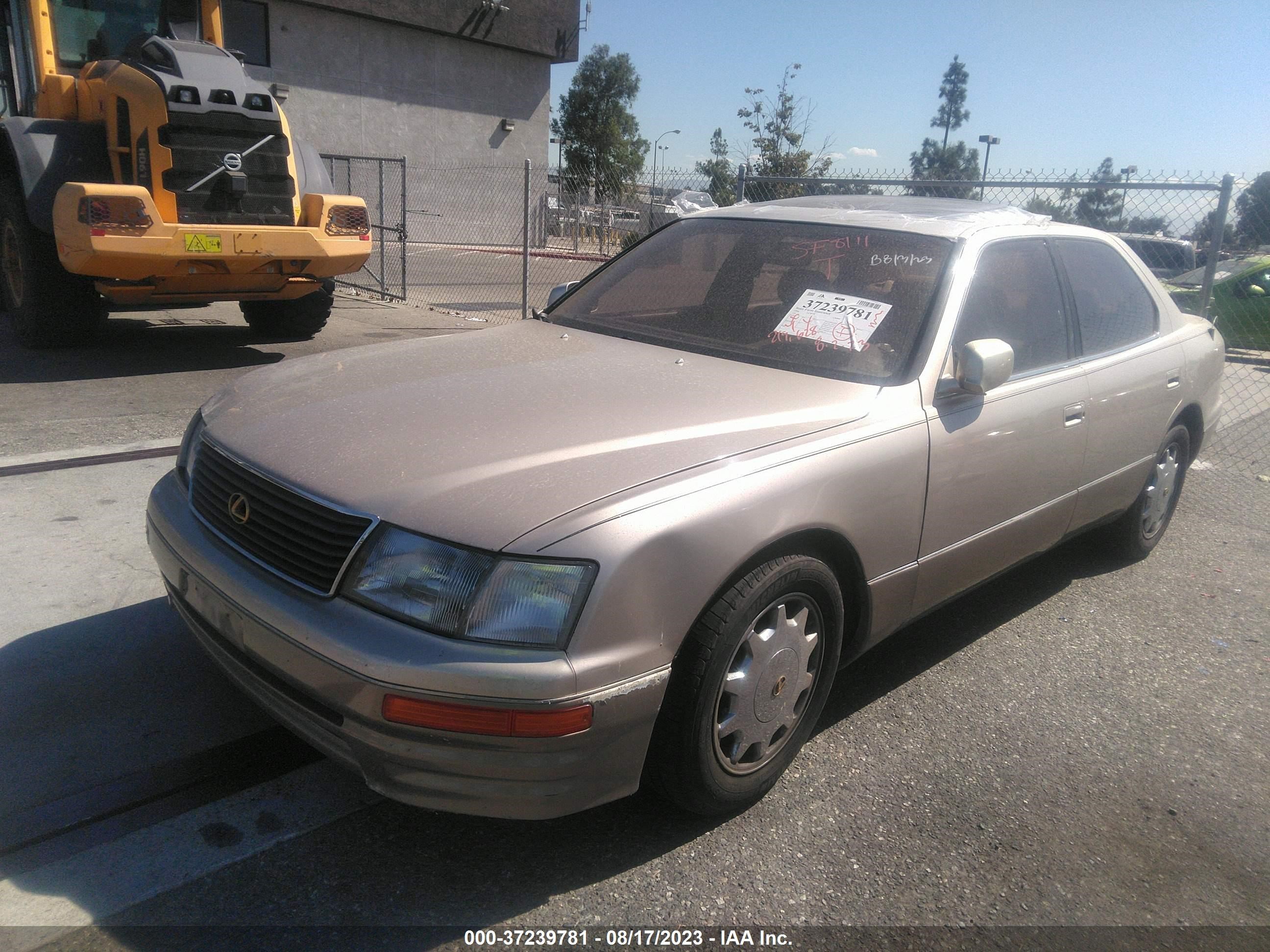 Photo 1 VIN: JT8BH22F1T0045093 - LEXUS LS 