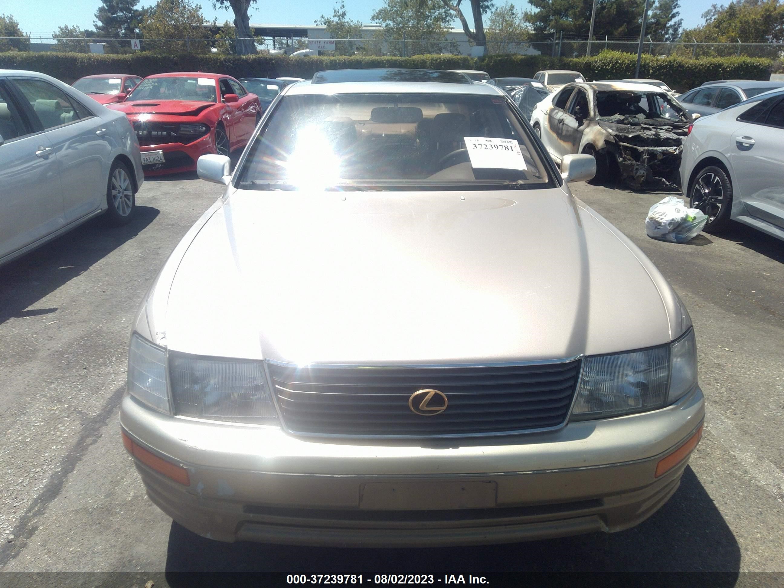 Photo 12 VIN: JT8BH22F1T0045093 - LEXUS LS 