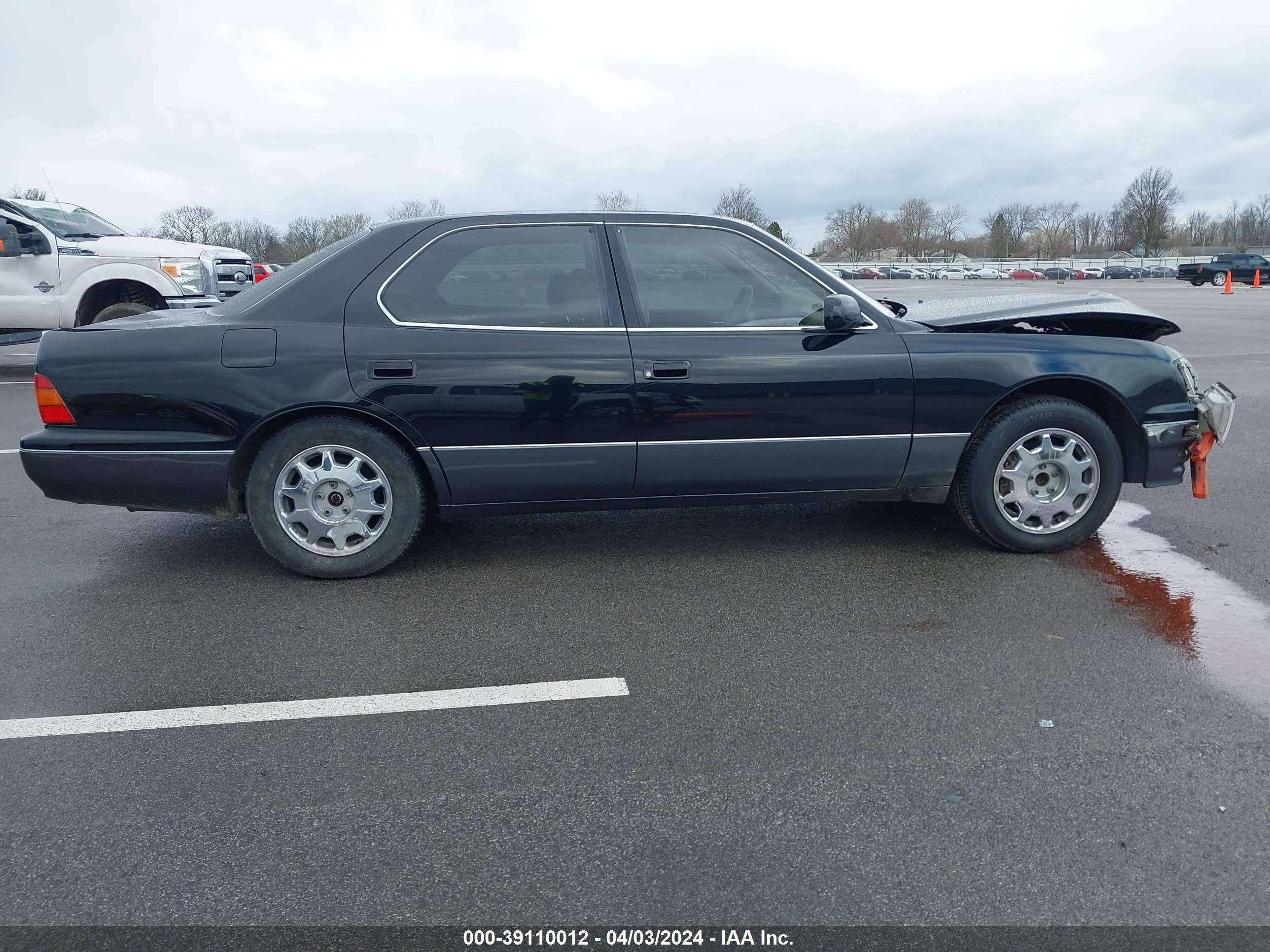 Photo 13 VIN: JT8BH28F0V0087281 - LEXUS LS 