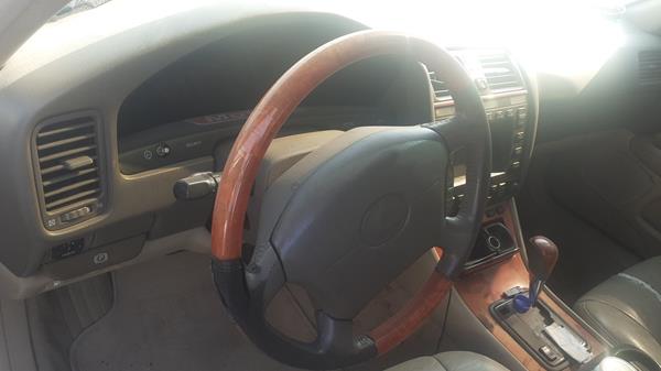 Photo 11 VIN: JT8BH28F0W0120572 - LEXUS LS400 