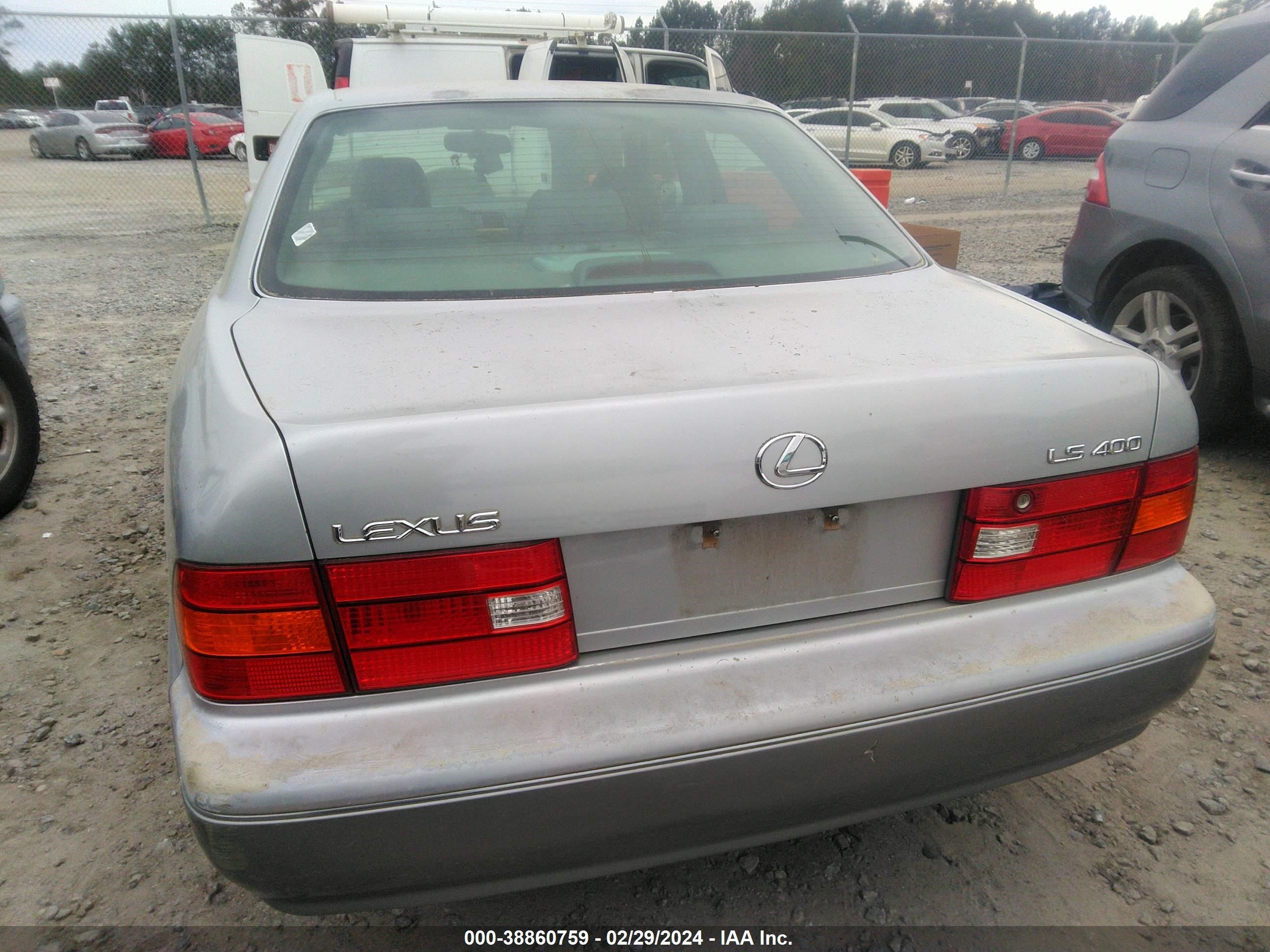 Photo 5 VIN: JT8BH28F1W0110441 - LEXUS LS 