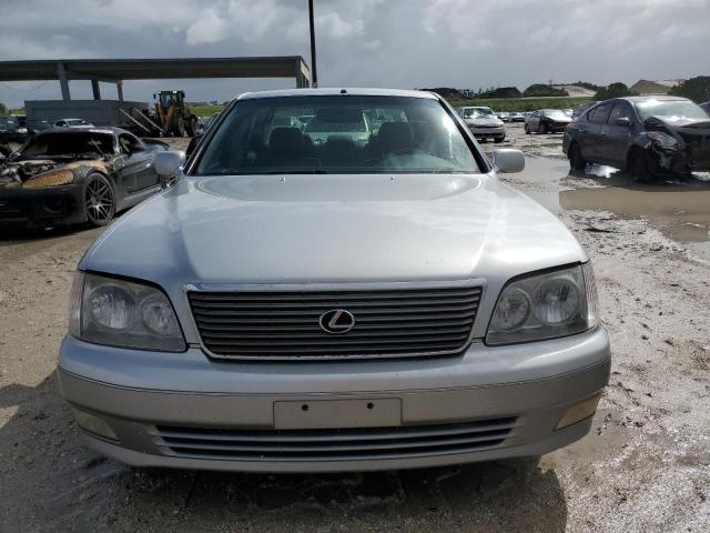 Photo 4 VIN: JT8BH28F2W0107032 - LEXUS LS 400 