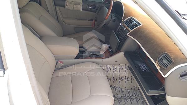 Photo 21 VIN: JT8BH28F3W0105922 - LEXUS LS400 