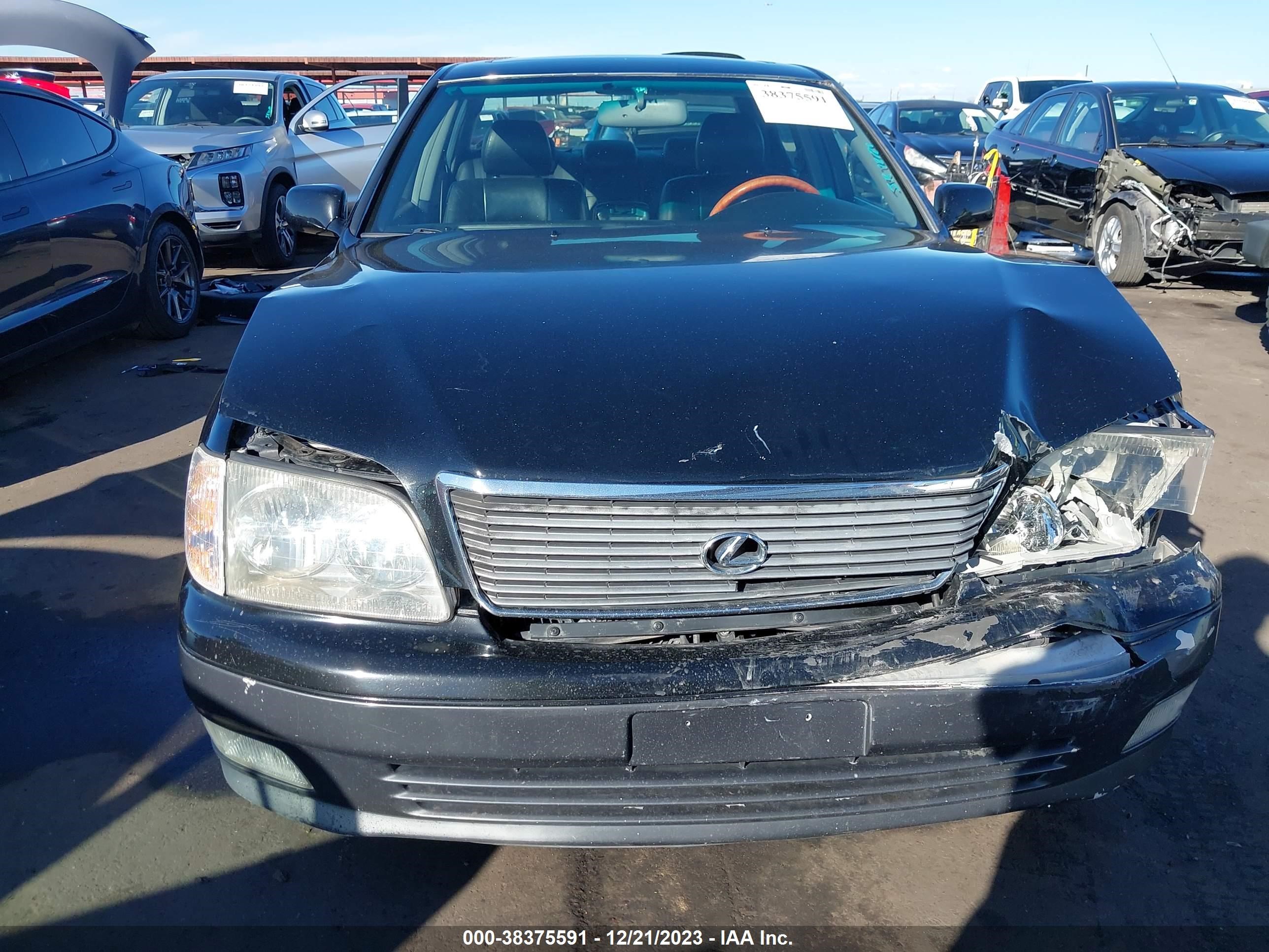 Photo 11 VIN: JT8BH28F3W0111106 - LEXUS LS 