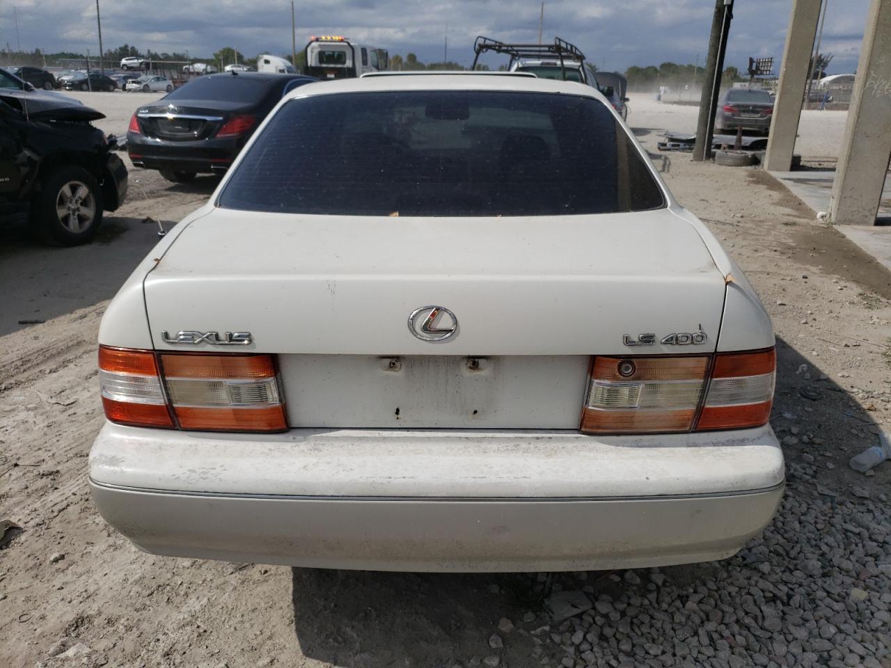 Photo 5 VIN: JT8BH28F5V0073330 - LEXUS LS 