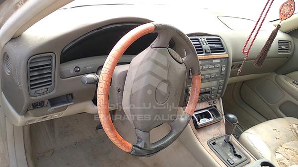 Photo 10 VIN: JT8BH28FXW0133815 - LEXUS LS400 