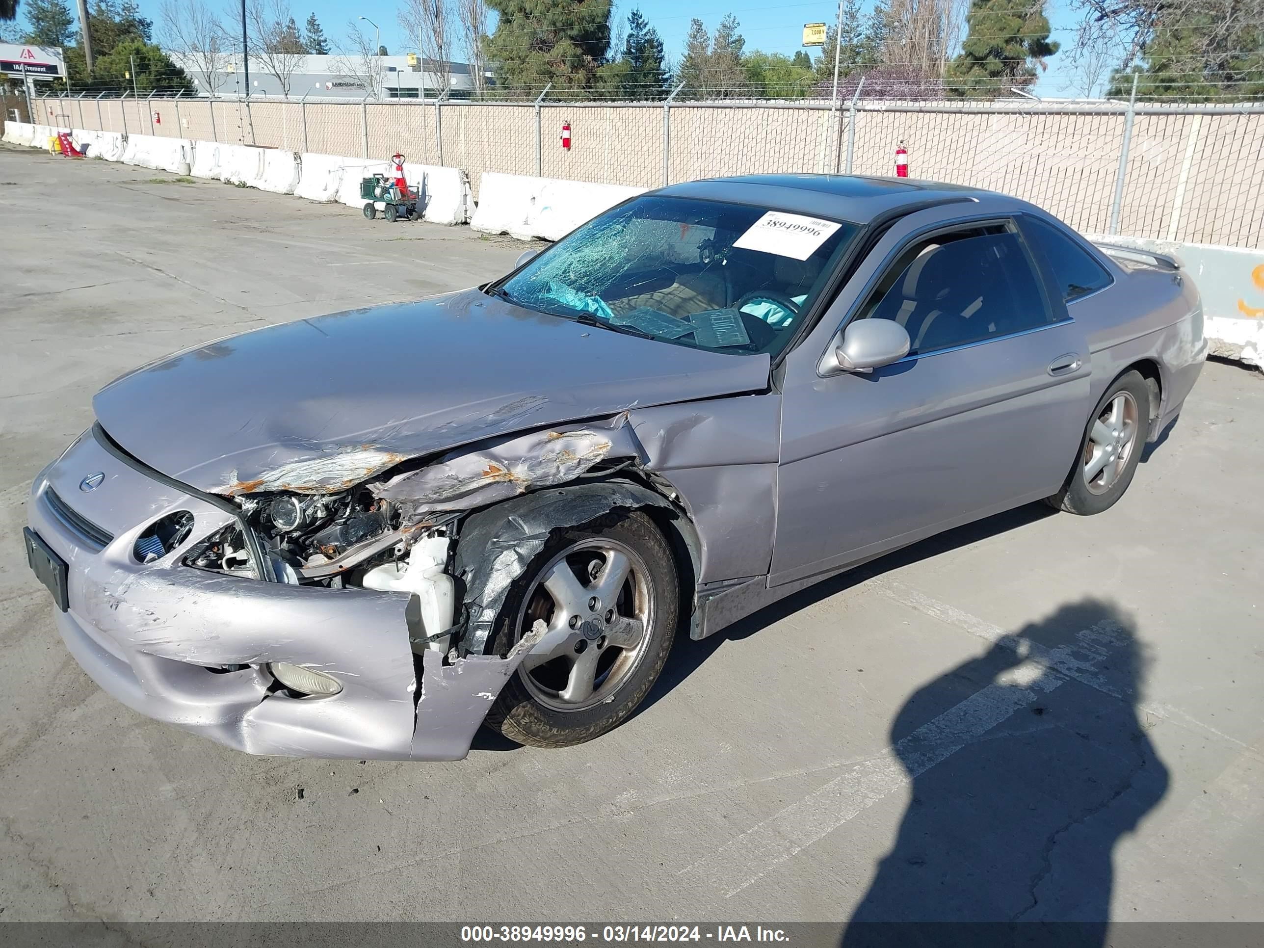 Photo 1 VIN: JT8CD32Z1V1000300 - LEXUS SC 