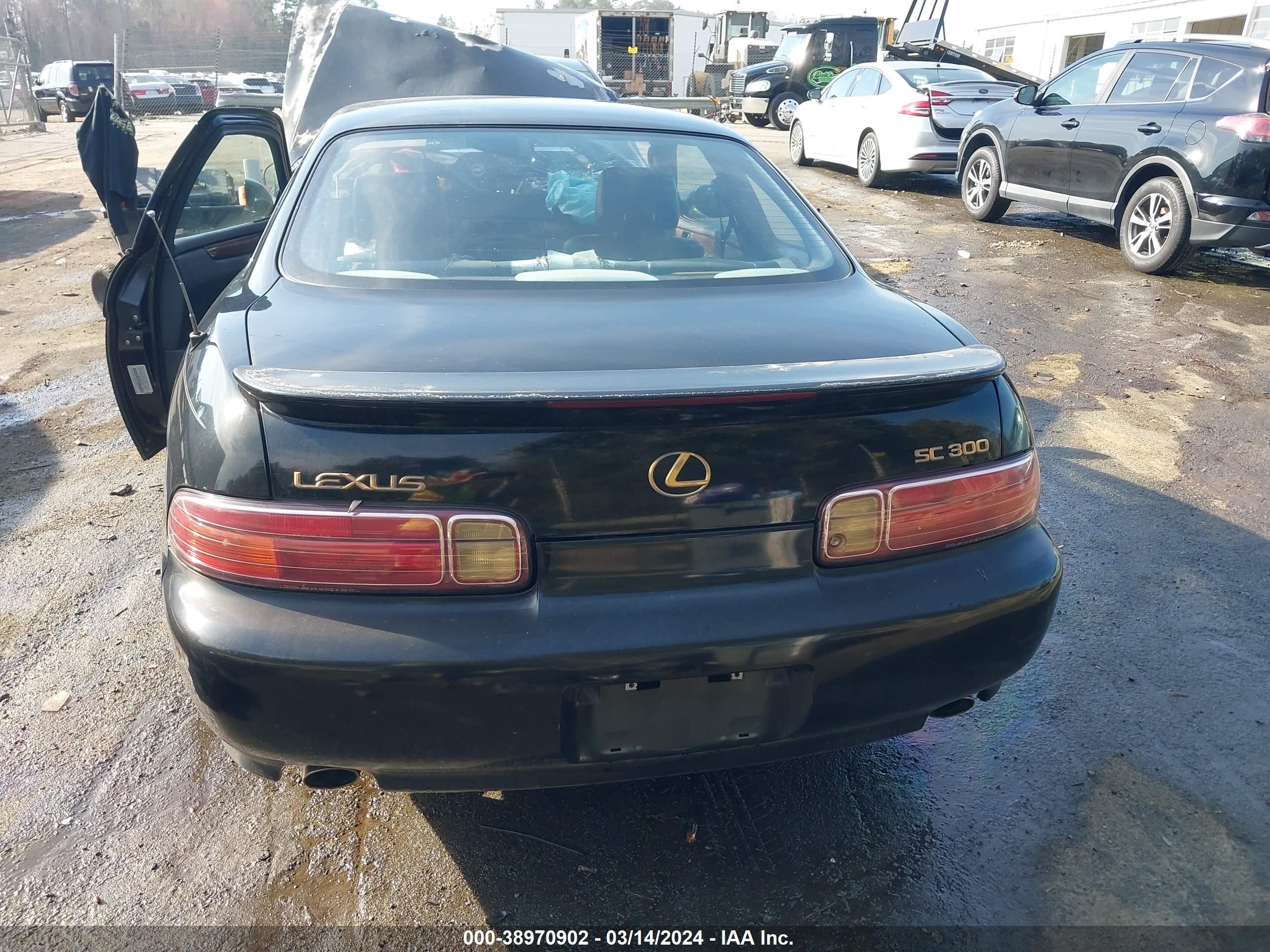 Photo 14 VIN: JT8CD32Z2V0039306 - LEXUS SC 