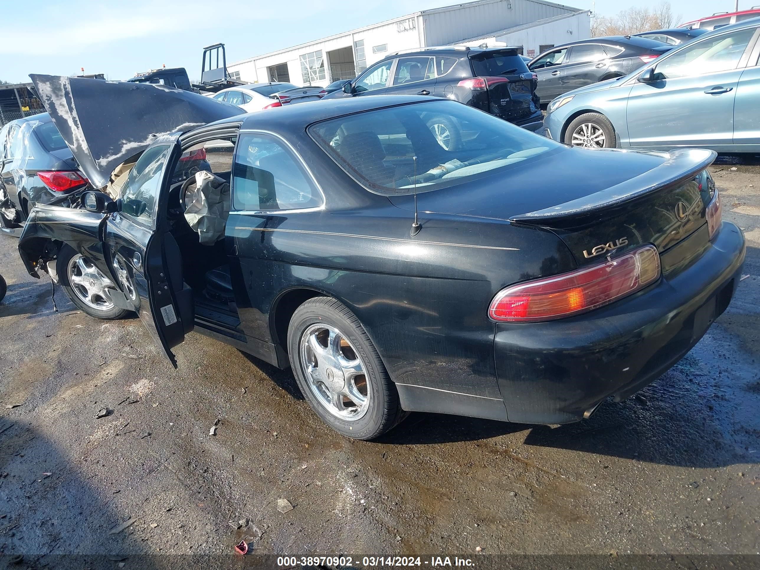 Photo 2 VIN: JT8CD32Z2V0039306 - LEXUS SC 