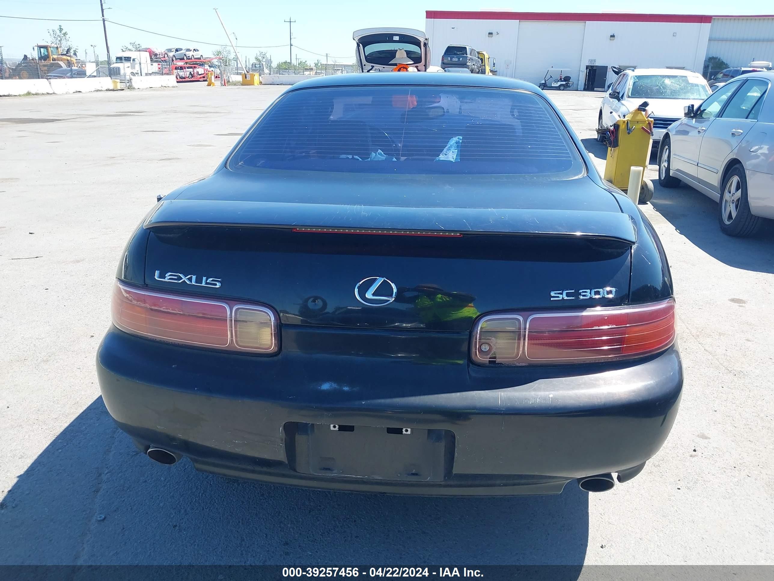 Photo 15 VIN: JT8CD32Z8V1000116 - LEXUS SC 