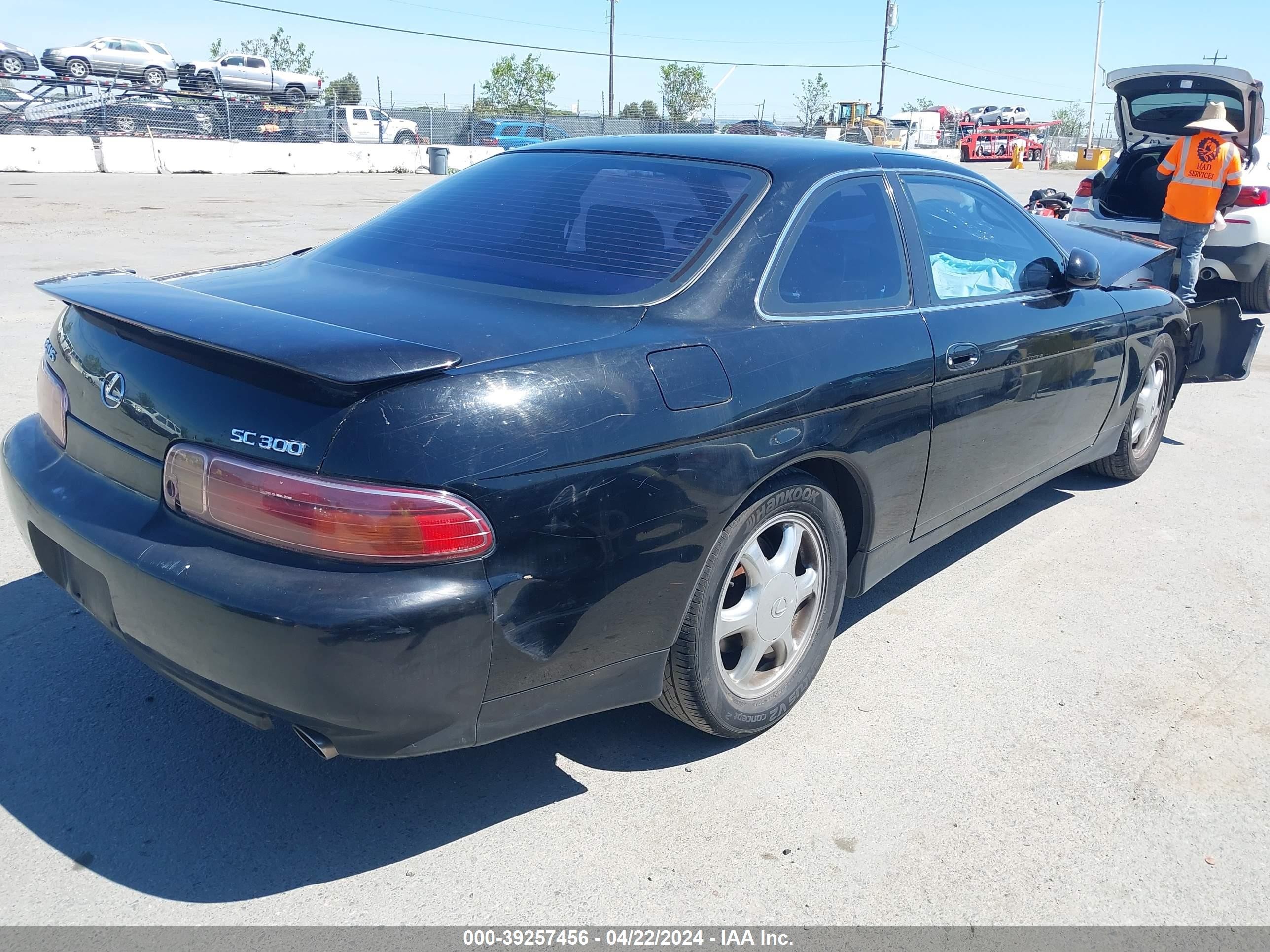 Photo 3 VIN: JT8CD32Z8V1000116 - LEXUS SC 