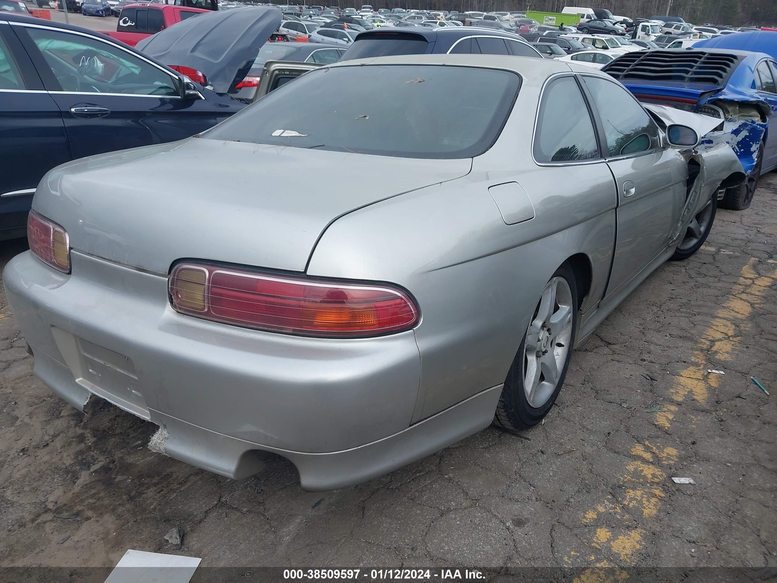 Photo 3 VIN: JT8CD32Z8Y1006714 - LEXUS SC 