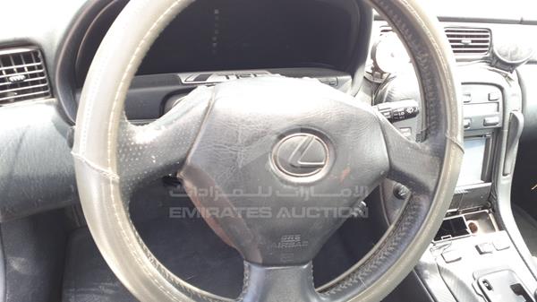 Photo 13 VIN: JT8CD32Z9X1005490 - LEXUS SC 300 