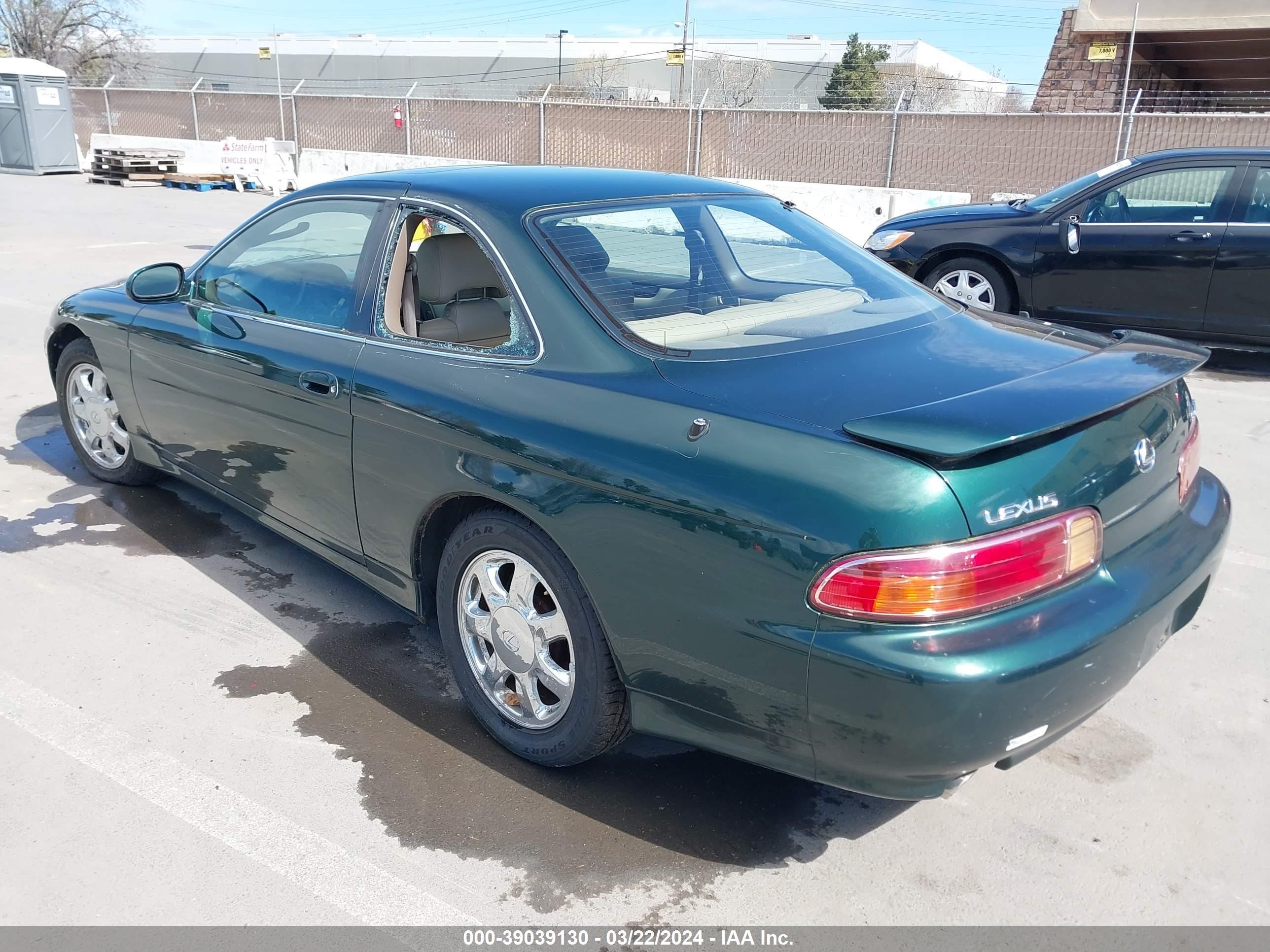 Photo 2 VIN: JT8CH32Y6Y1002995 - LEXUS SC 