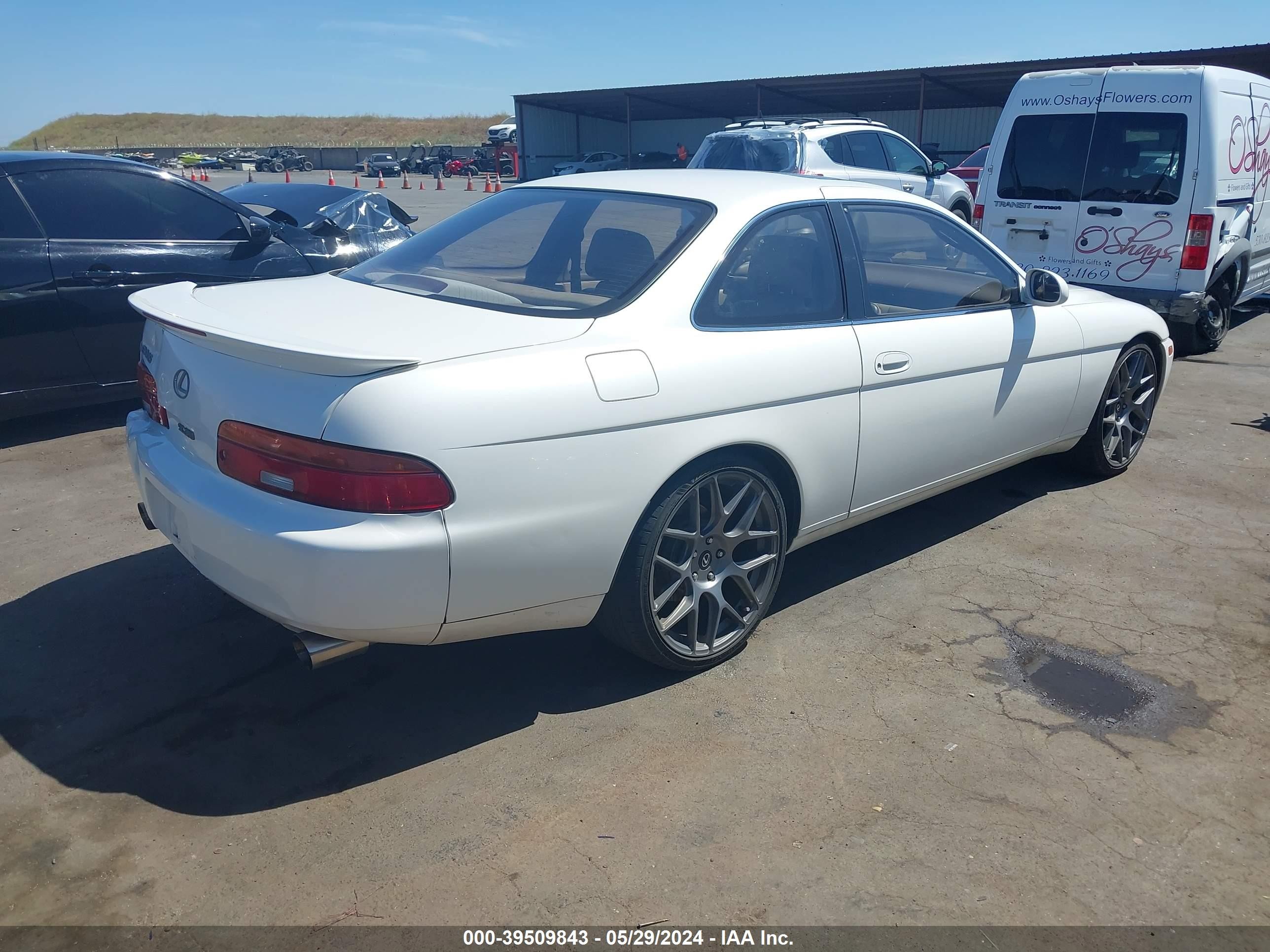 Photo 3 VIN: JT8JZ31C0P0016504 - LEXUS SC 