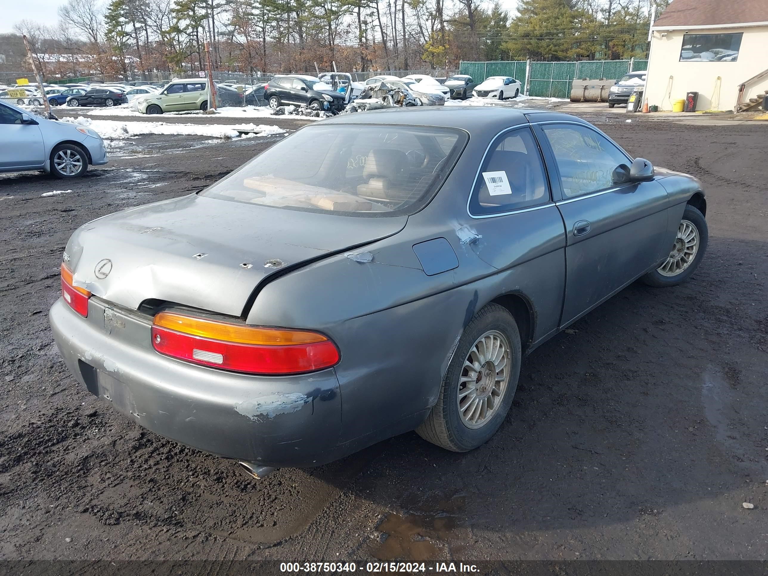 Photo 3 VIN: JT8JZ31C6P0011663 - LEXUS SC 