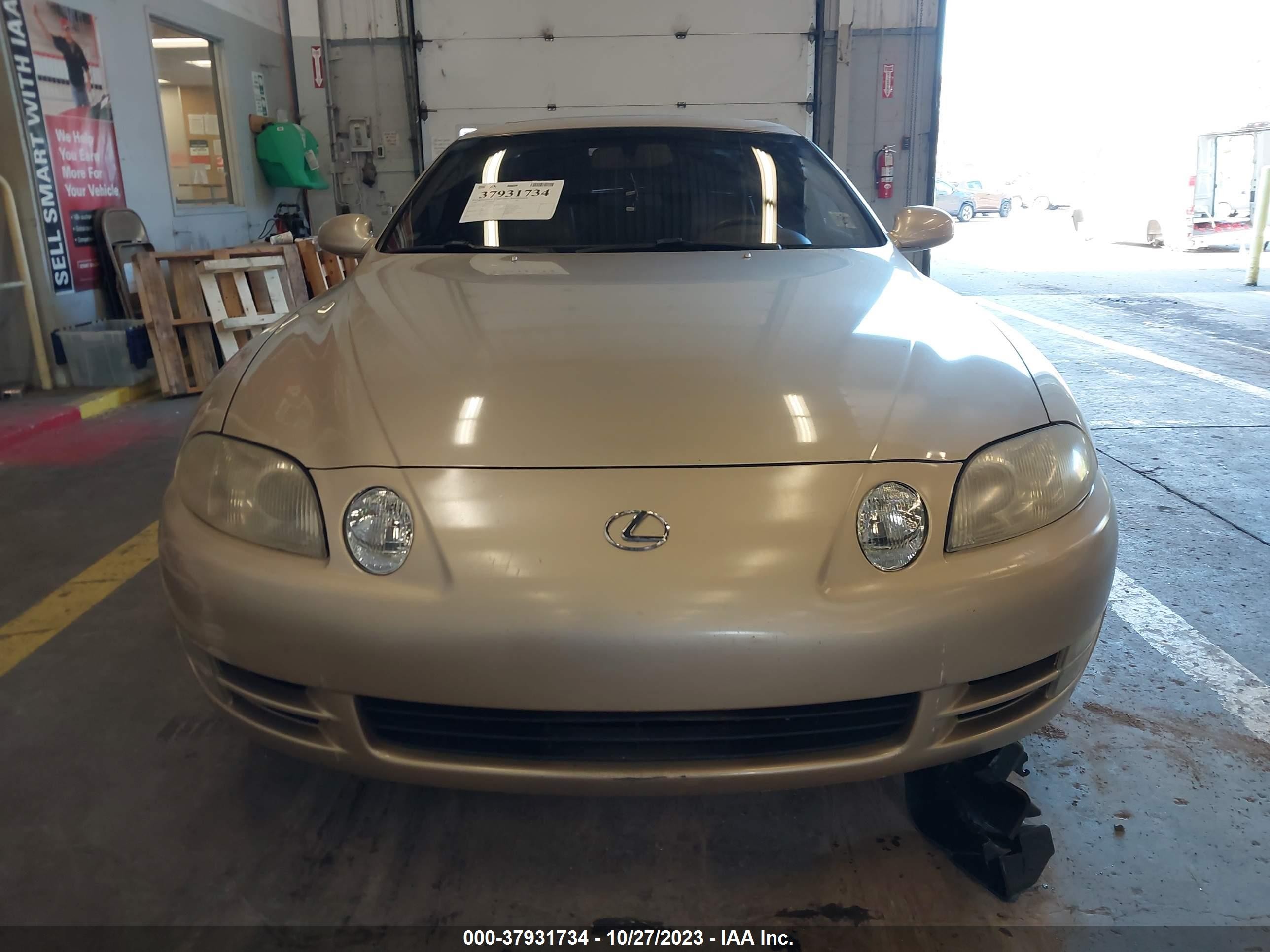 Photo 10 VIN: JT8JZ31C7S0025192 - LEXUS SC 