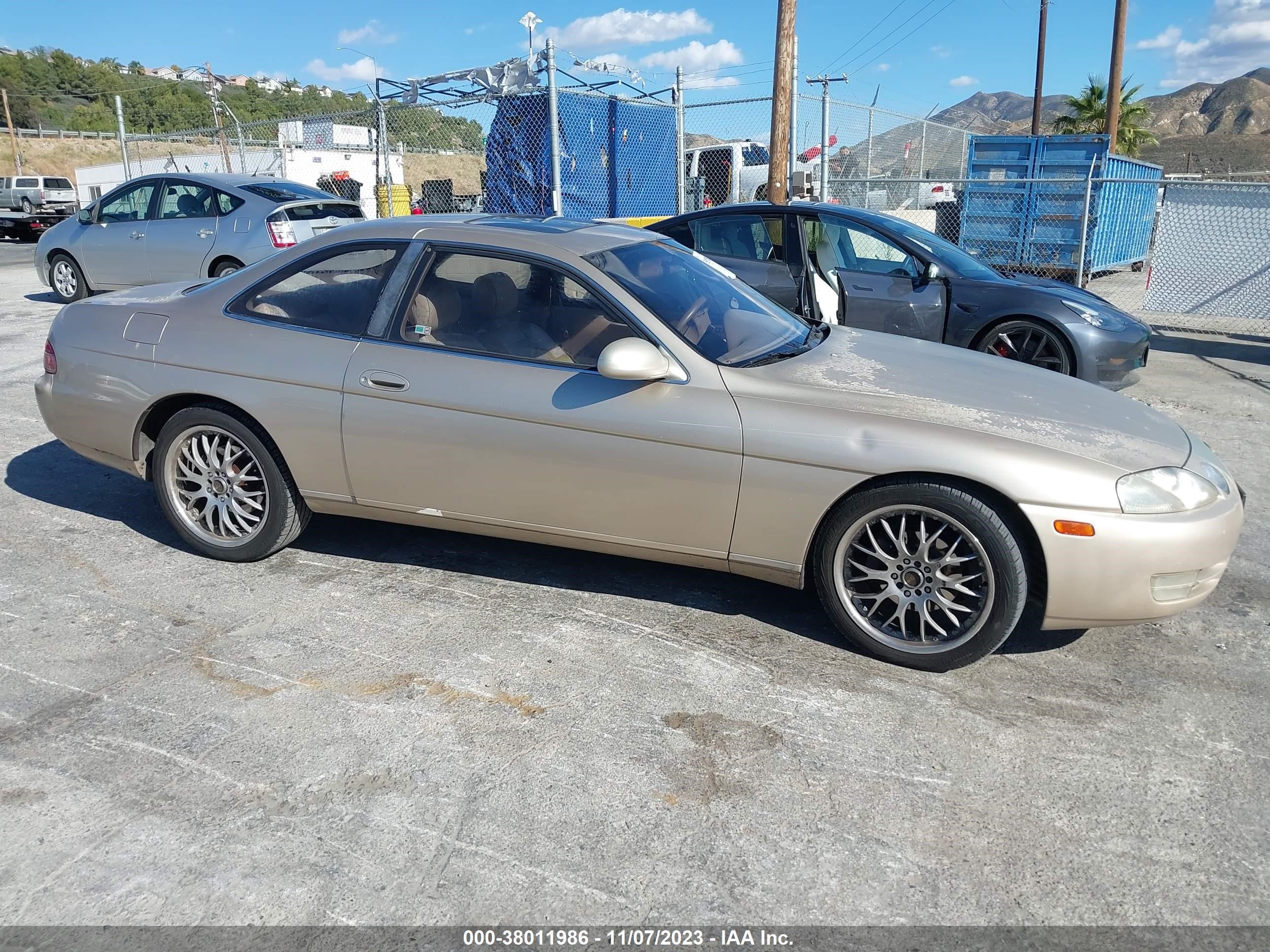 Photo 12 VIN: JT8JZ31CXS0021203 - LEXUS SC 