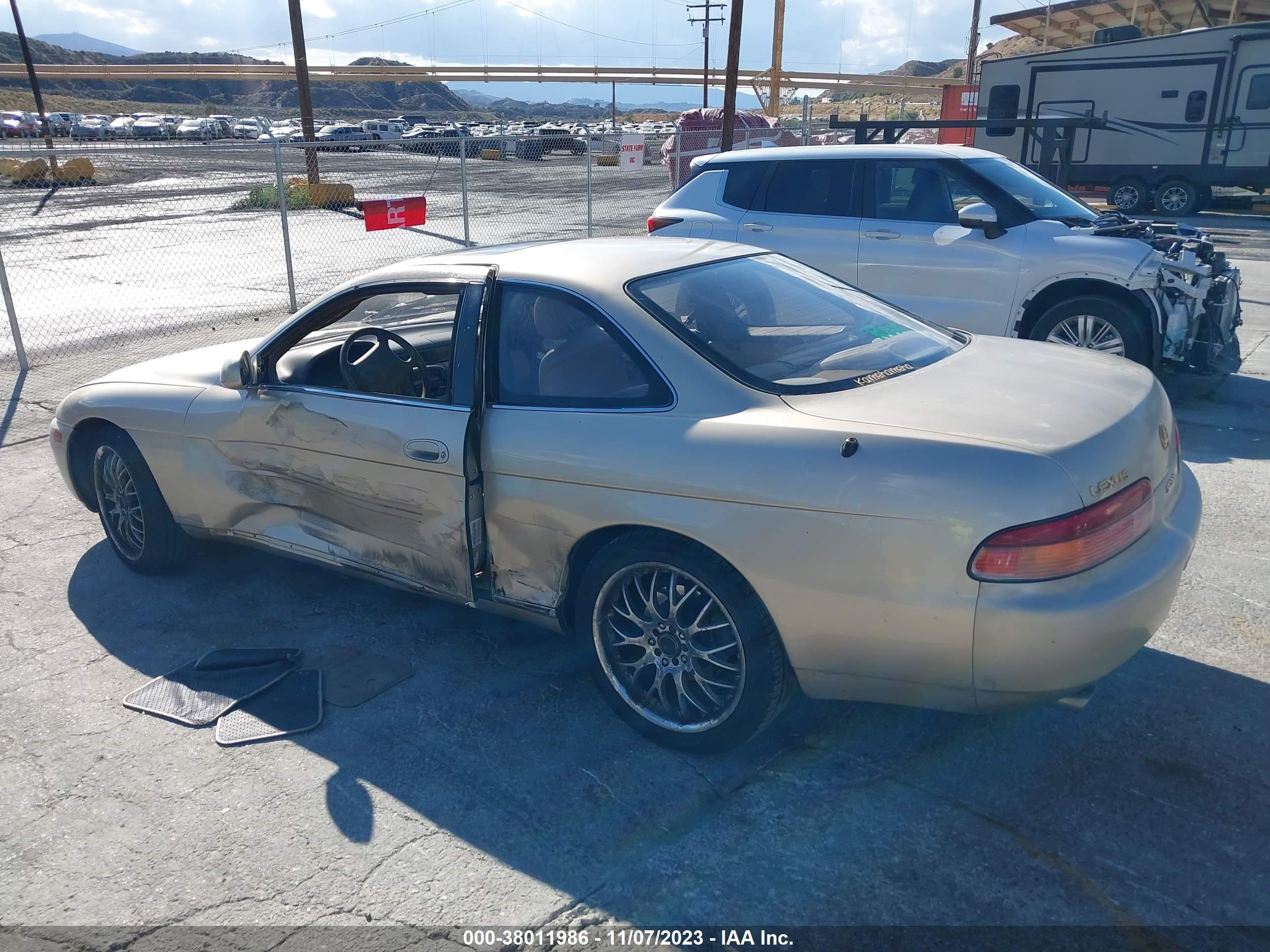 Photo 2 VIN: JT8JZ31CXS0021203 - LEXUS SC 