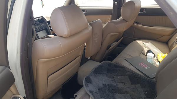 Photo 16 VIN: JT8UF11E2P0172605 - LEXUS LS400 