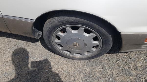 Photo 22 VIN: JT8UF11E2P0172605 - LEXUS LS400 