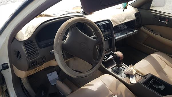 Photo 9 VIN: JT8UF11E2P0172605 - LEXUS LS400 