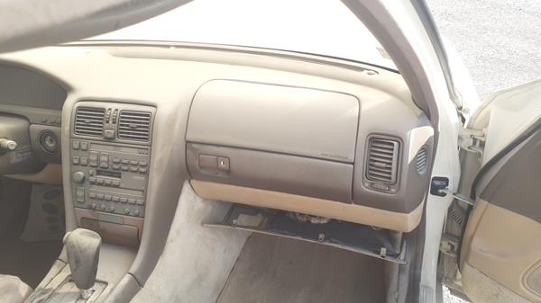Photo 23 VIN: JT8UF11E6P0165706 - LEXUS LS400 