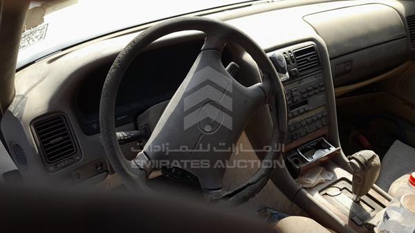 Photo 17 VIN: JT8UF11E7P0147909 - LEXUS LS400 