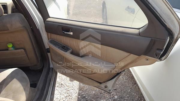 Photo 27 VIN: JT8UF11E7P0147909 - LEXUS LS400 