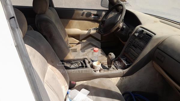 Photo 28 VIN: JT8UF11E7P0147909 - LEXUS LS400 