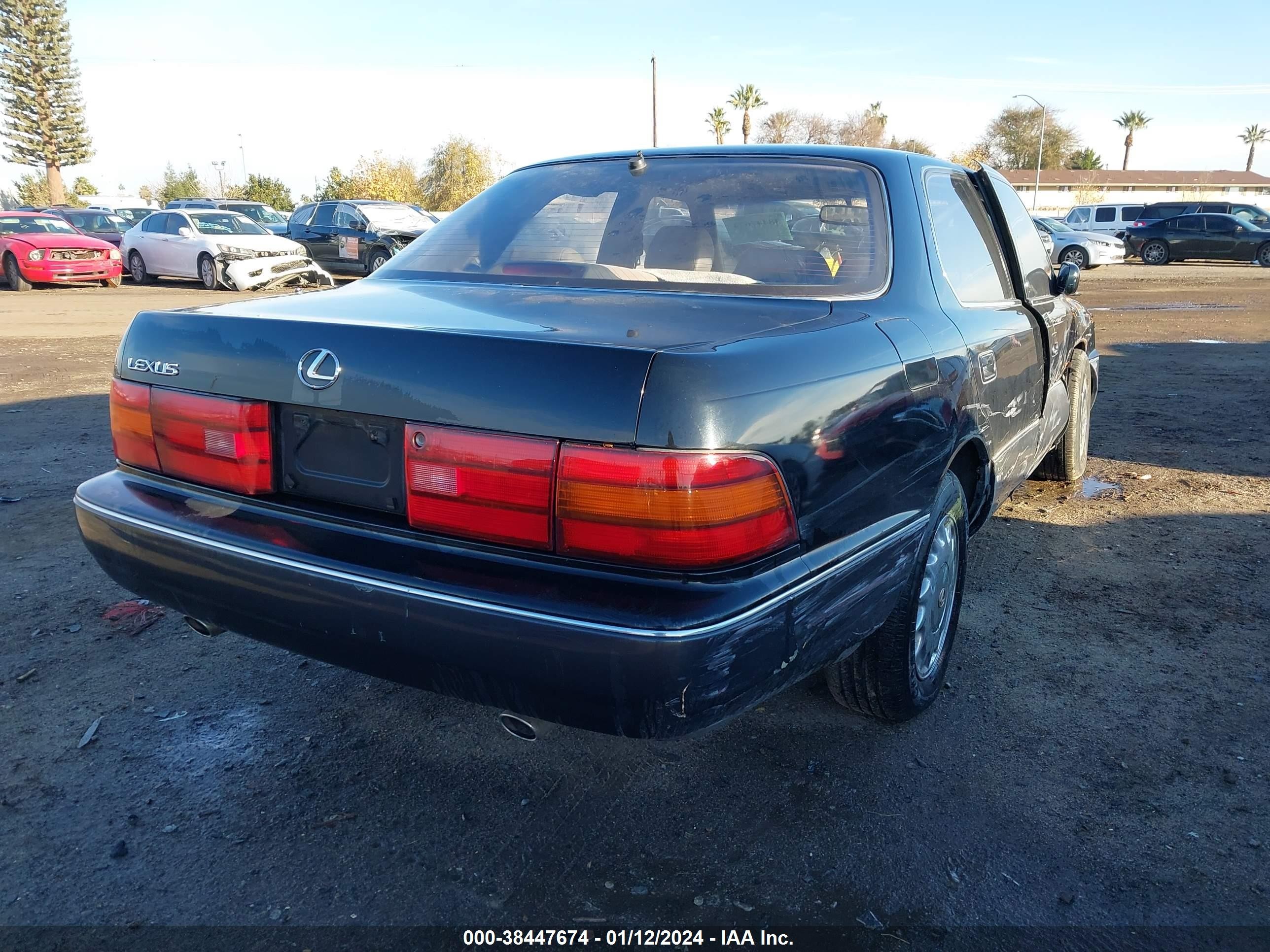 Photo 3 VIN: JT8UF11EXM0062445 - LEXUS LS 