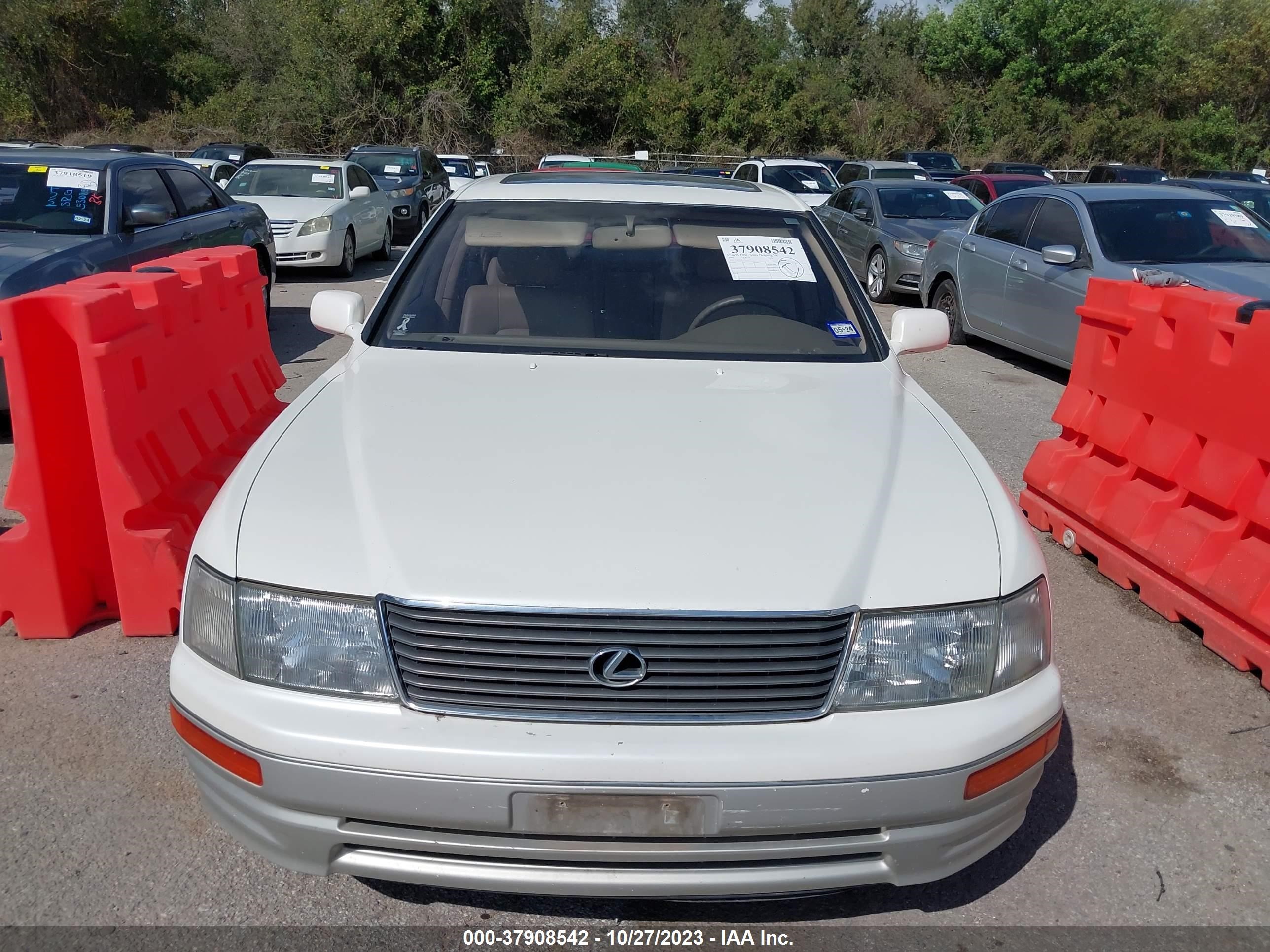 Photo 5 VIN: JT8UF22E1S0010297 - LEXUS LS 