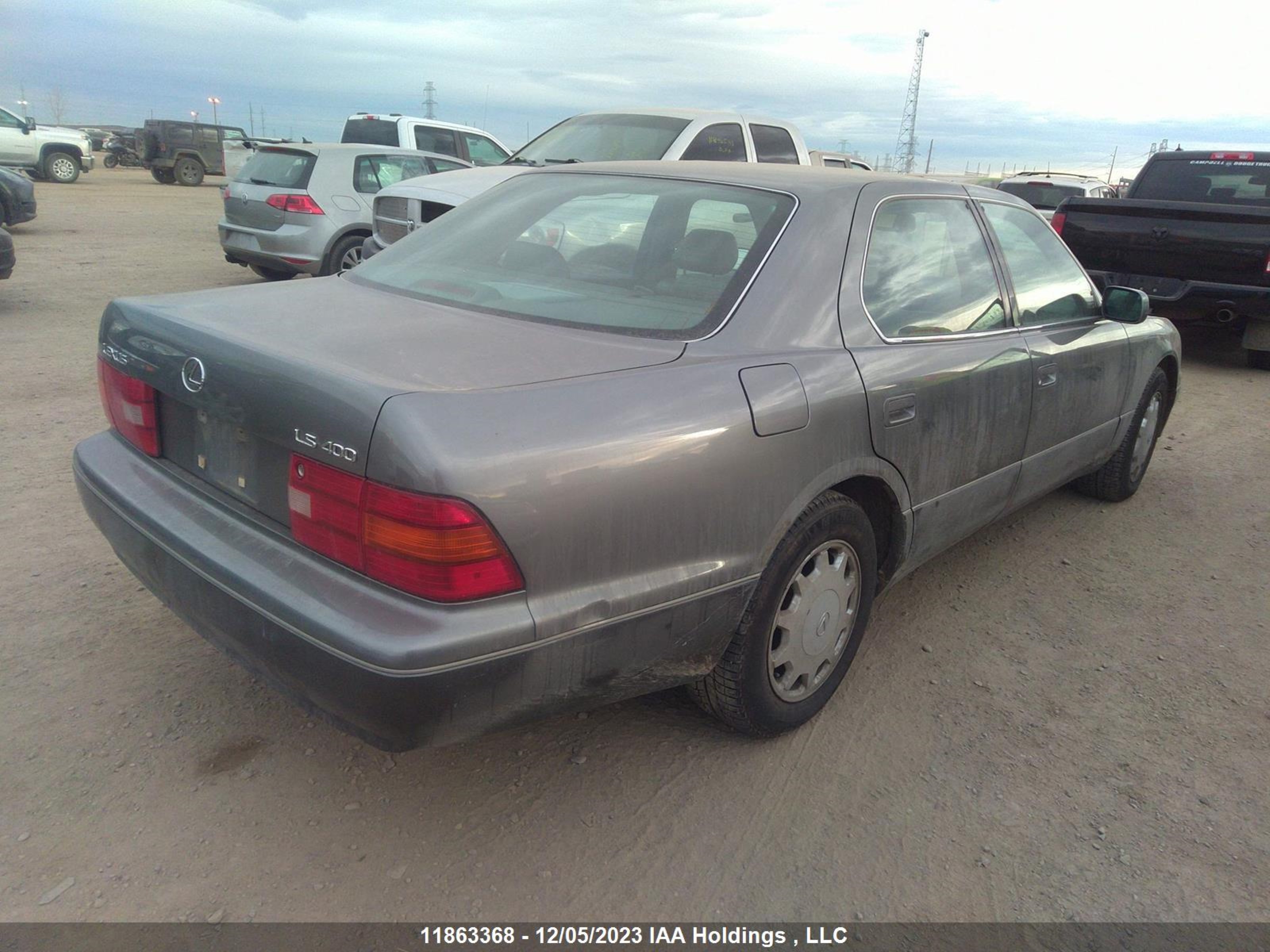 Photo 3 VIN: JT8UF22E4S0017969 - LEXUS LS 