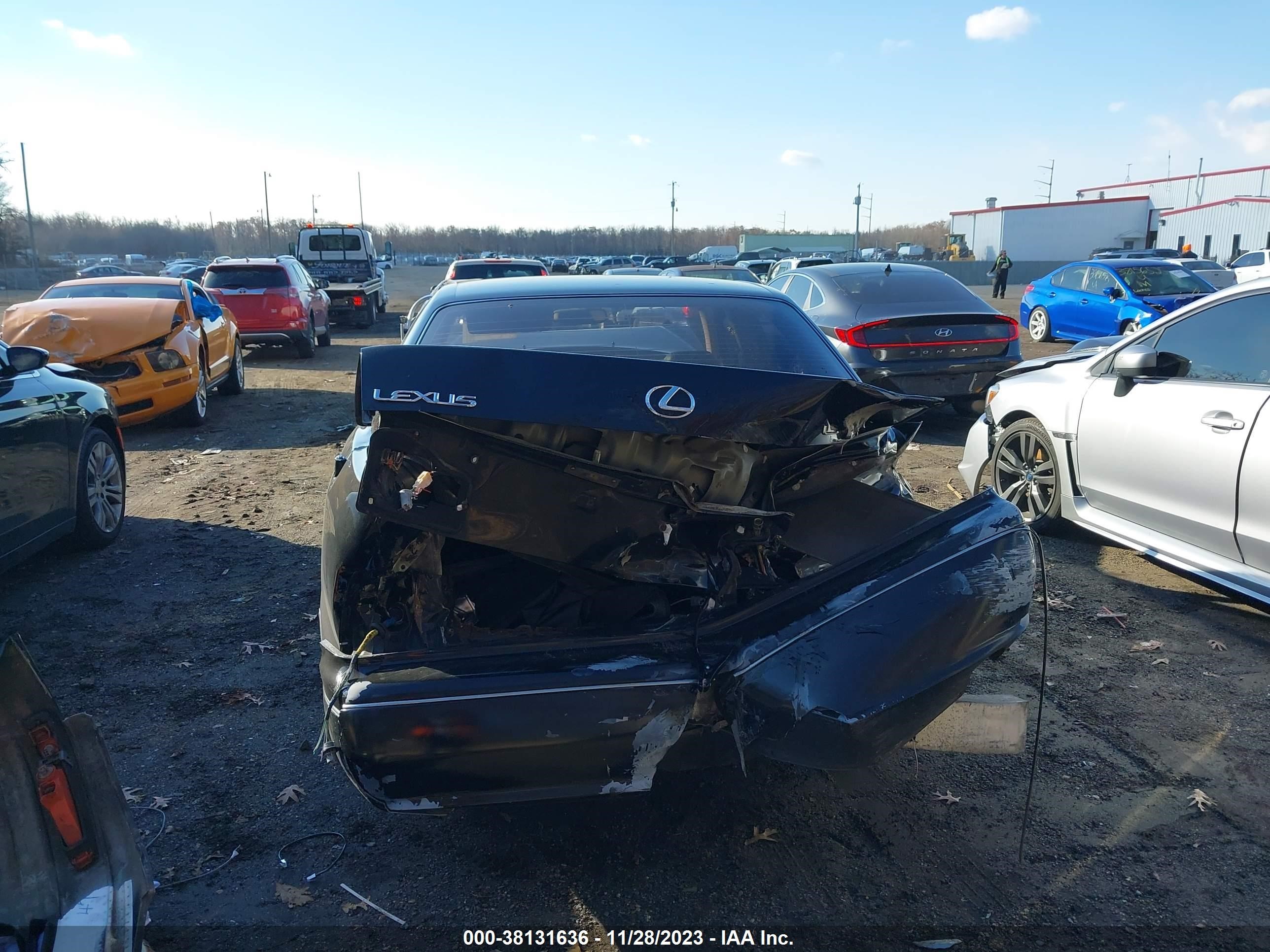 Photo 16 VIN: JT8UF22E8S0002892 - LEXUS LS 