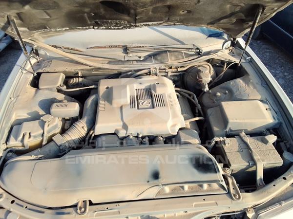 Photo 9 VIN: JT8UF22EXS0017135 - LEXUS LS400 