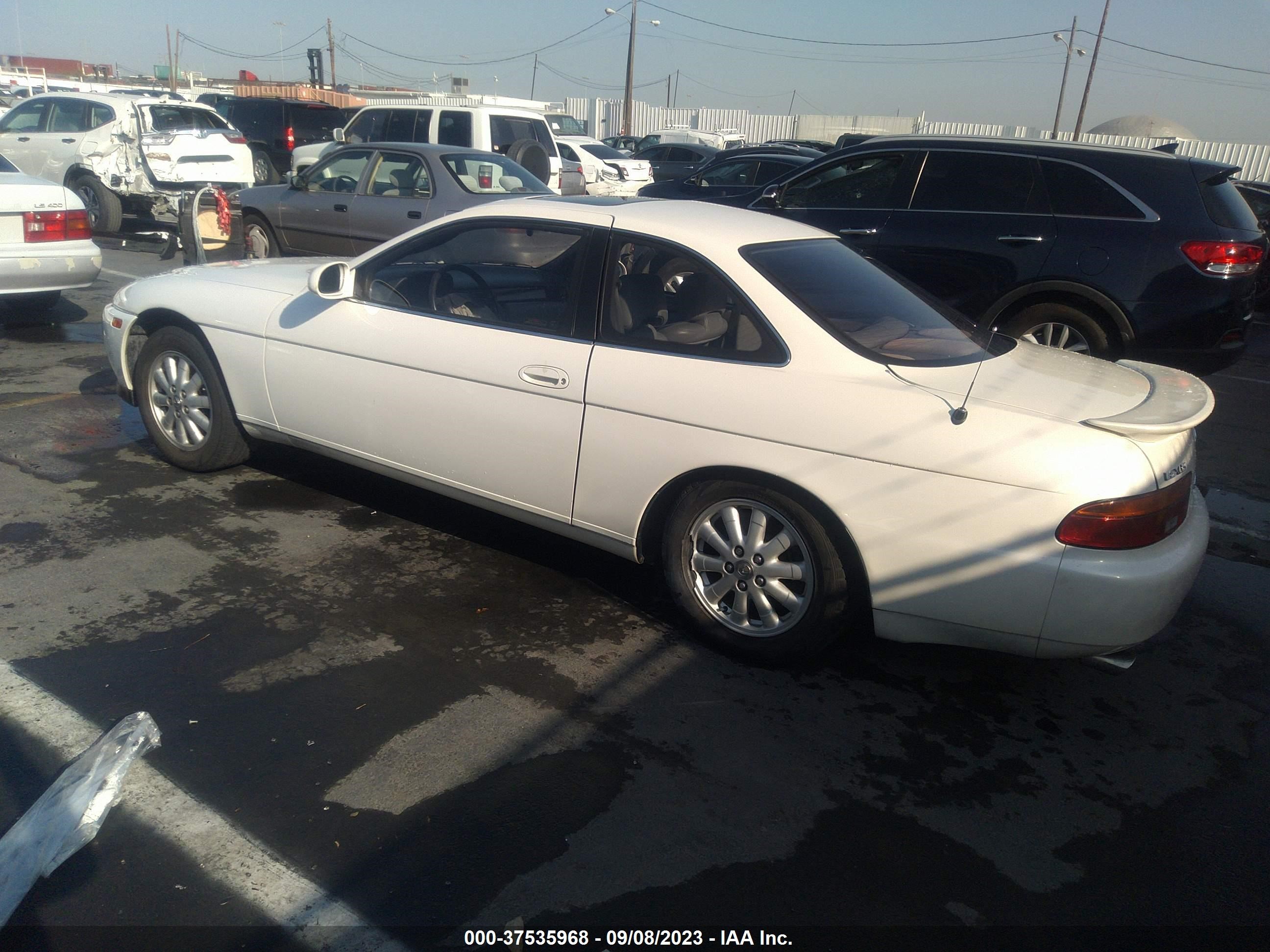 Photo 2 VIN: JT8UZ30C0N0013291 - LEXUS SC 