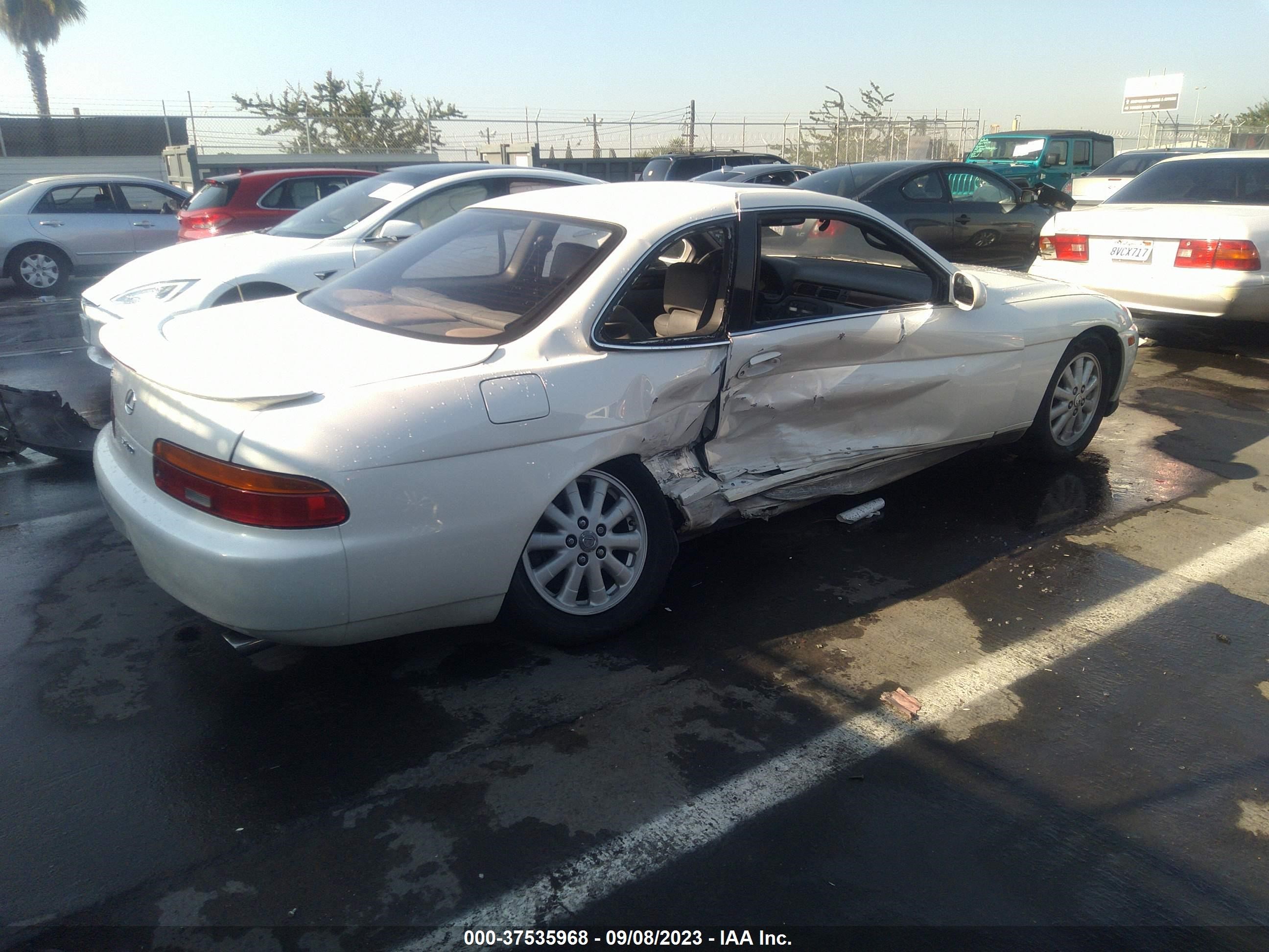 Photo 3 VIN: JT8UZ30C0N0013291 - LEXUS SC 