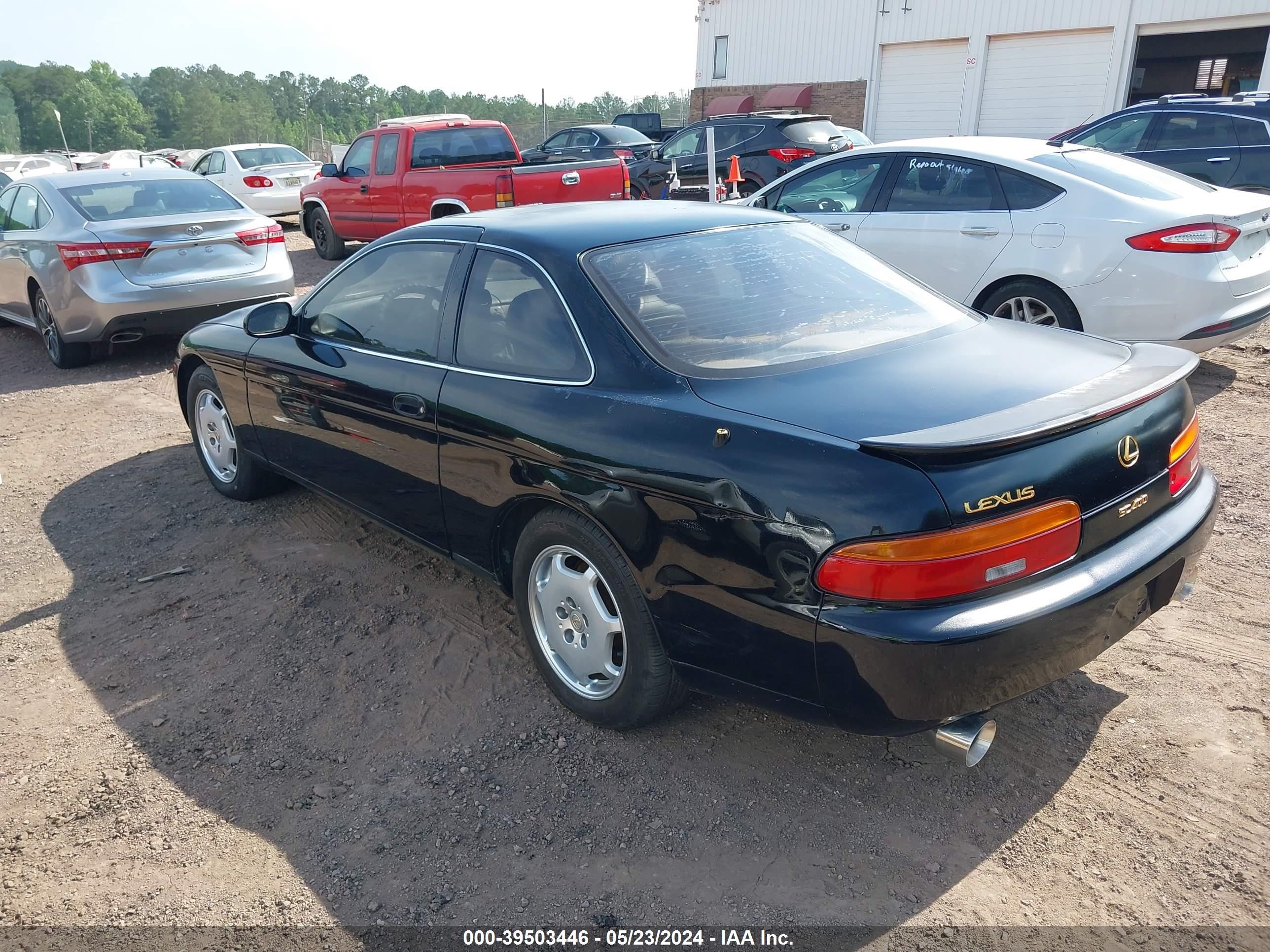 Photo 2 VIN: JT8UZ30C6P0034326 - LEXUS SC 