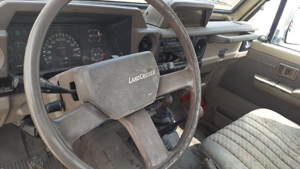 Photo 15 VIN: JTB31UJ75W3008929 - TOYOTA LAND CRUISER PICKUP 