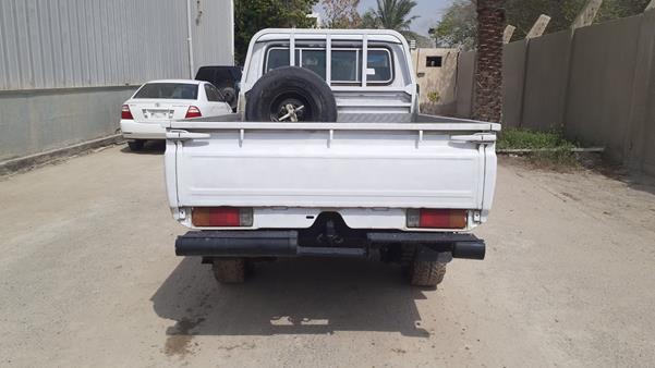 Photo 7 VIN: JTB31UJ75W3008929 - TOYOTA LAND CRUISER PICKUP 