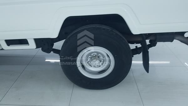 Photo 27 VIN: JTB31UJ75X3012042 - TOYOTA LAND CRUISER 