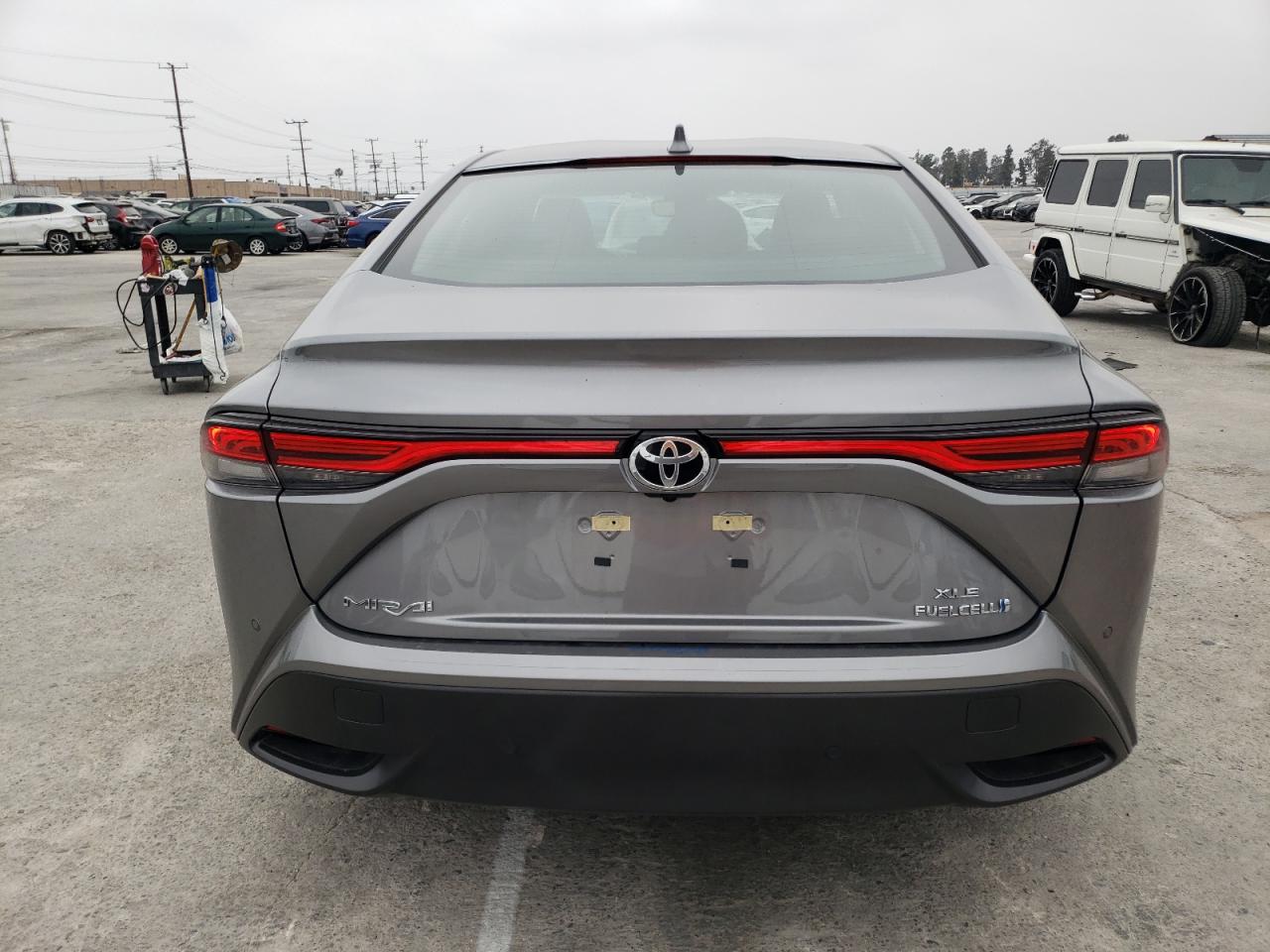 Photo 5 VIN: JTDAAAAA2PA010404 - TOYOTA MIRAI 