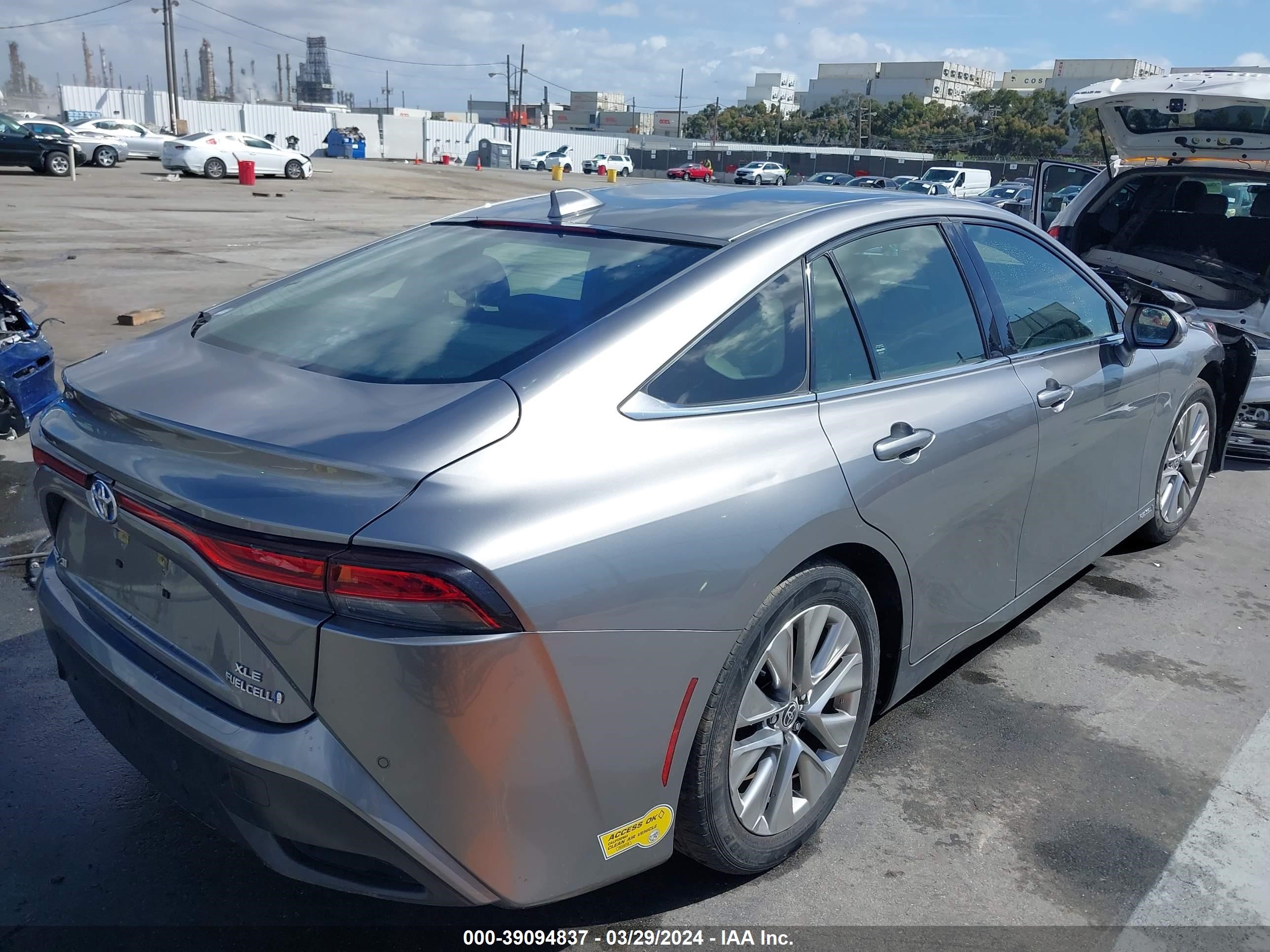 Photo 3 VIN: JTDAAAAA6NA004814 - TOYOTA MIRAI 